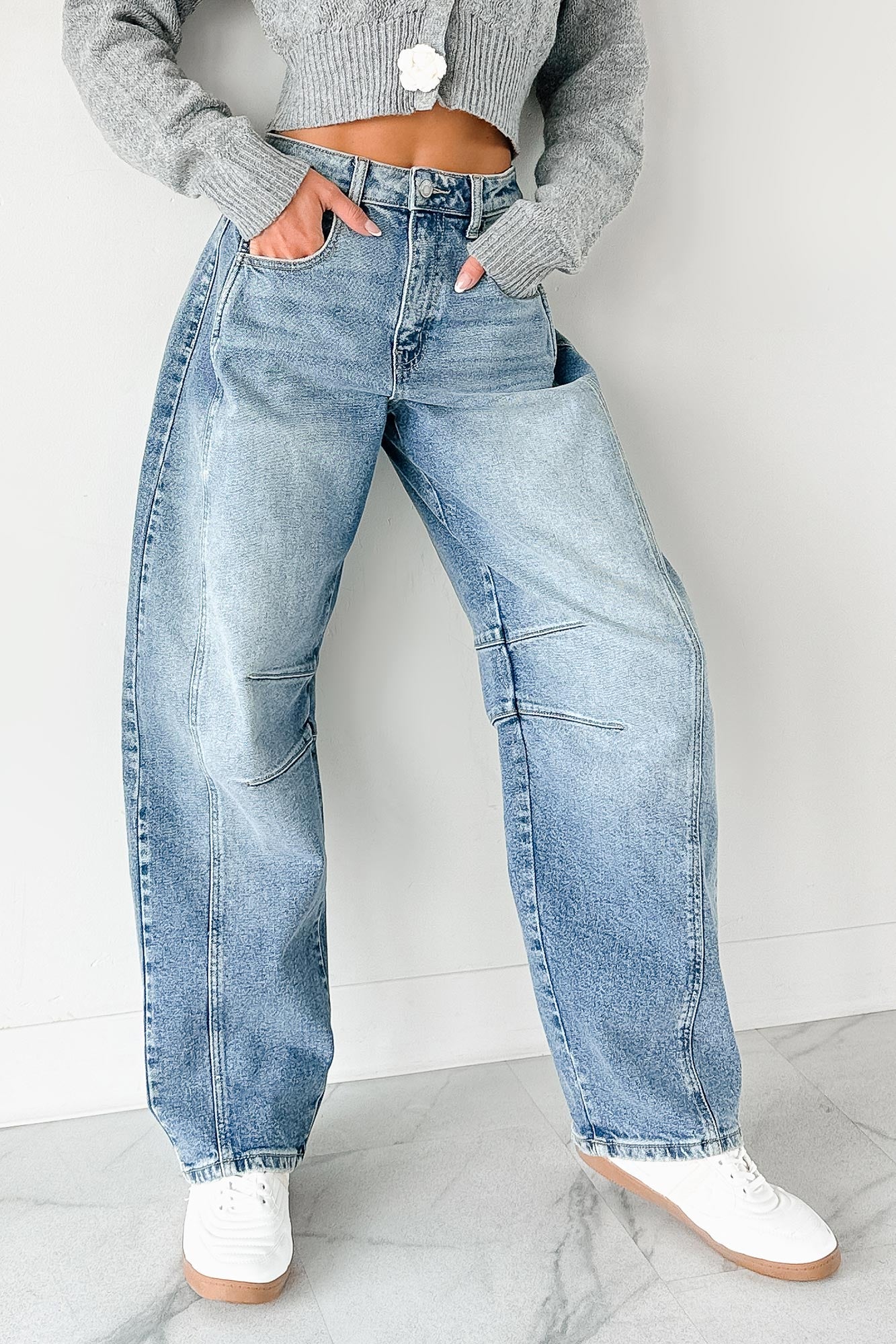 Ardin Mid Rise Barrel Cello Jeans (Medium) - Image 3