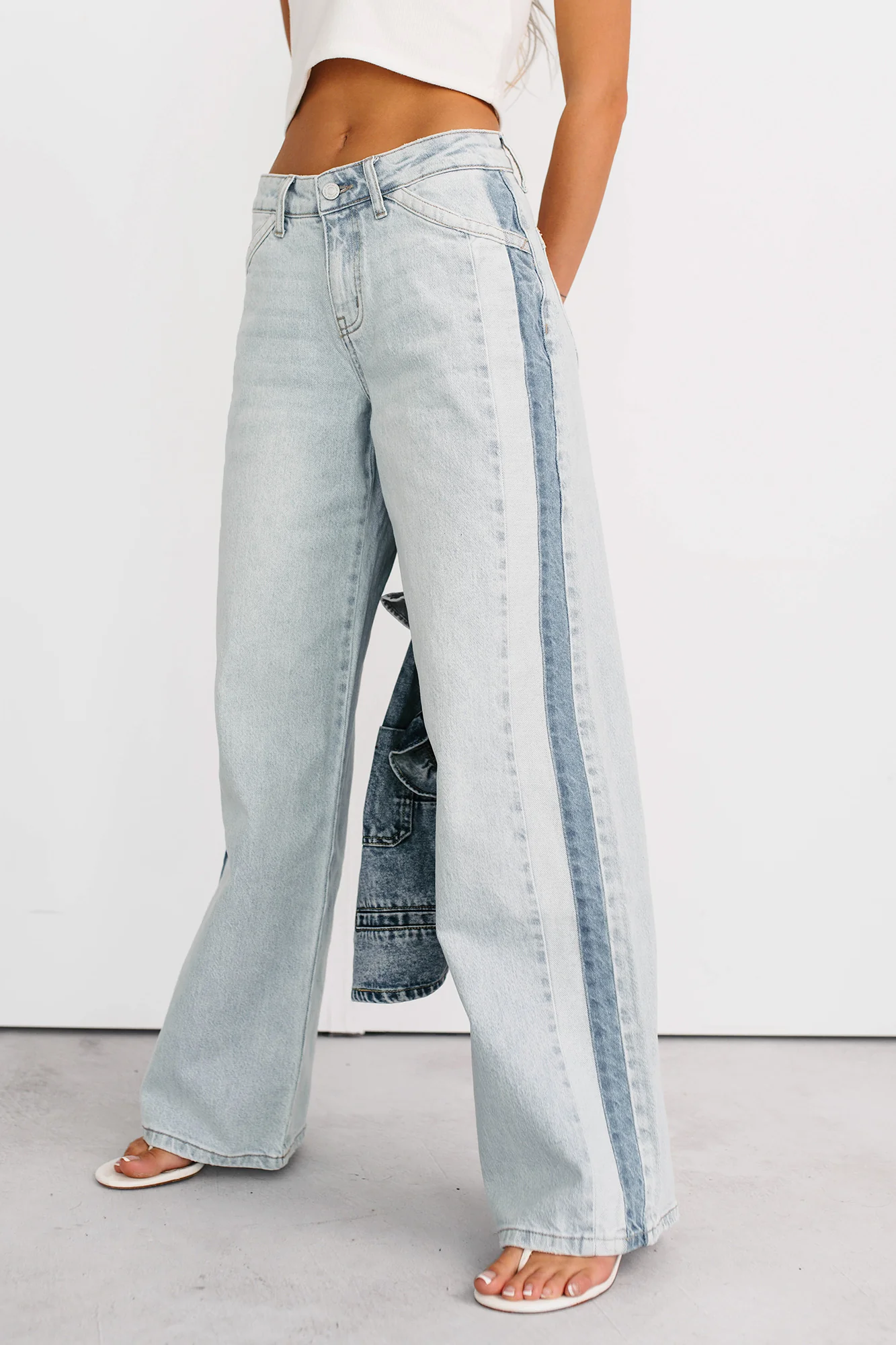 Baylor Wide Leg Contrast Kancan Jeans (Light) - Image 13