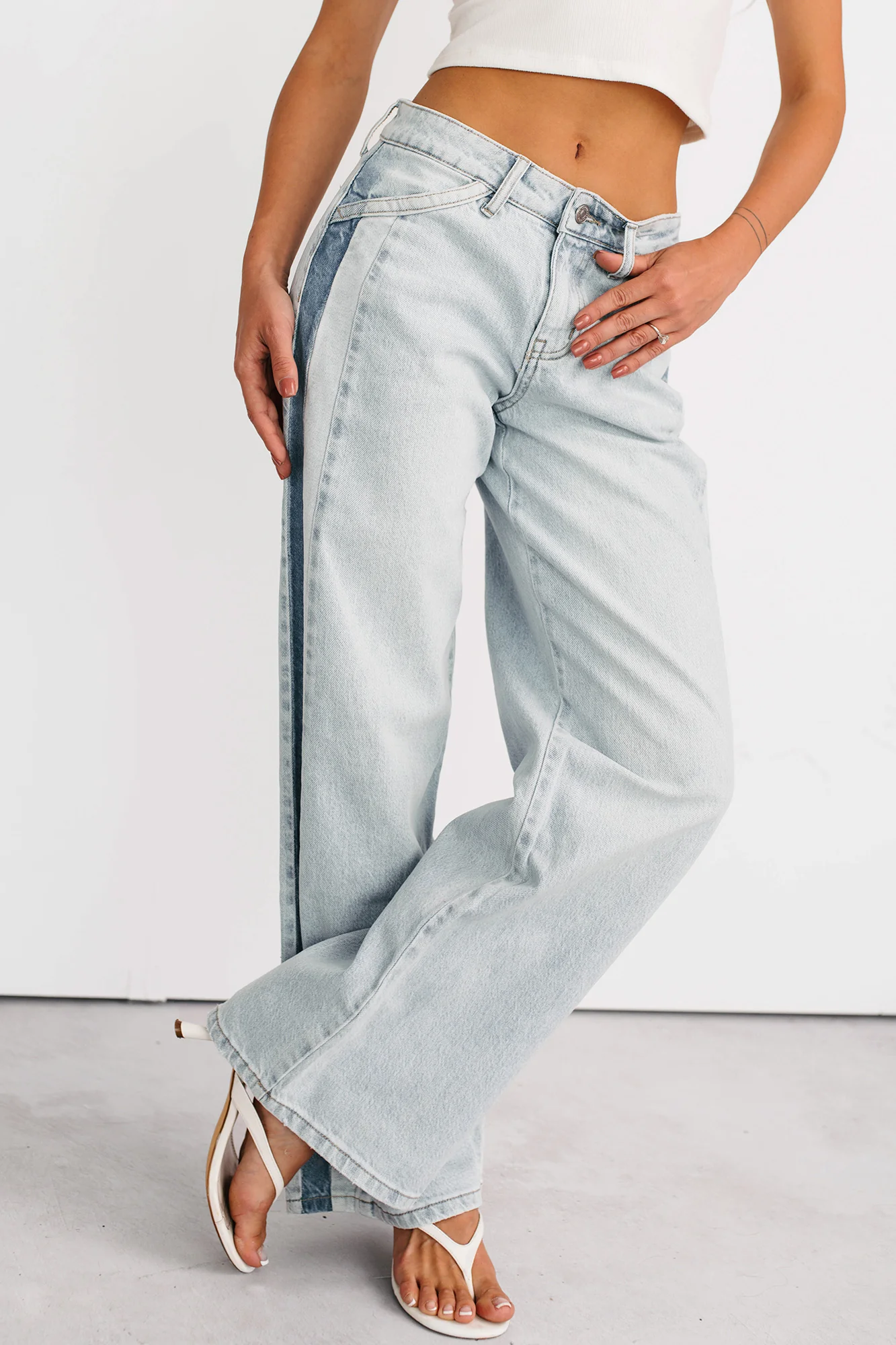Baylor Wide Leg Contrast Kancan Jeans (Light) - Image 4