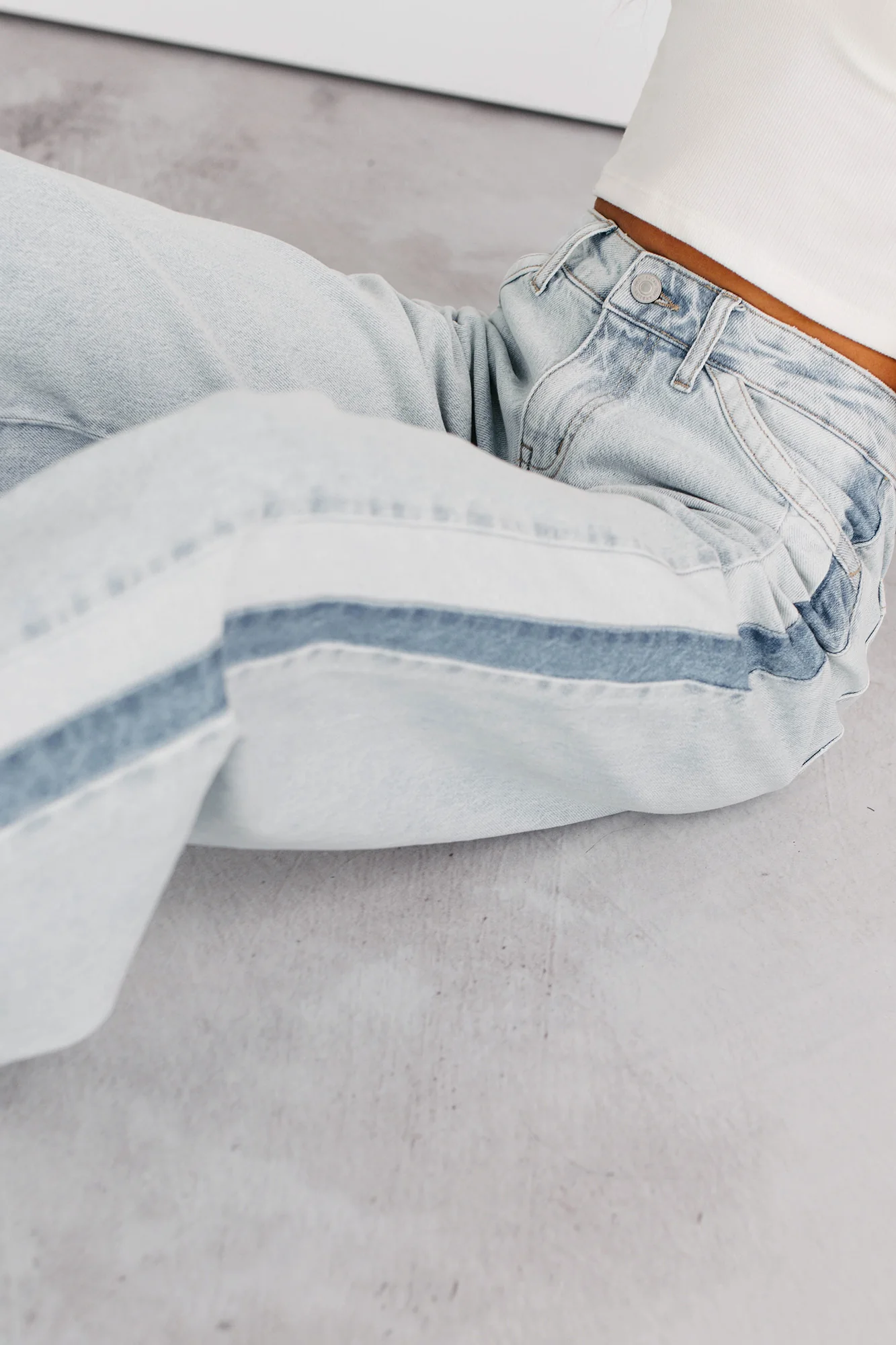 Baylor Wide Leg Contrast Kancan Jeans (Light) - Image 8