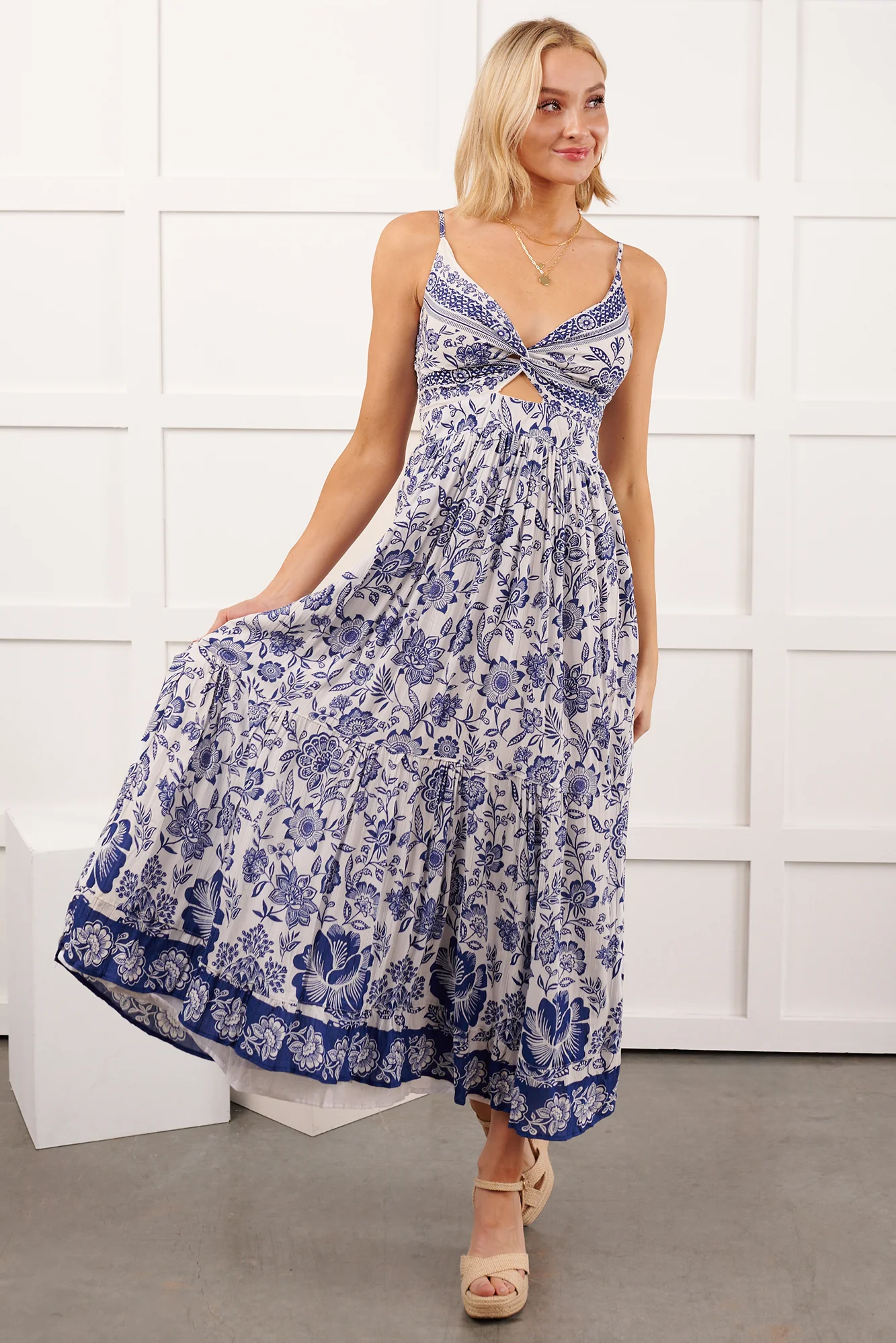 Beach Lullaby Floral Sleeveless Maxi Dress (Ivory/Blue) - Image 2
