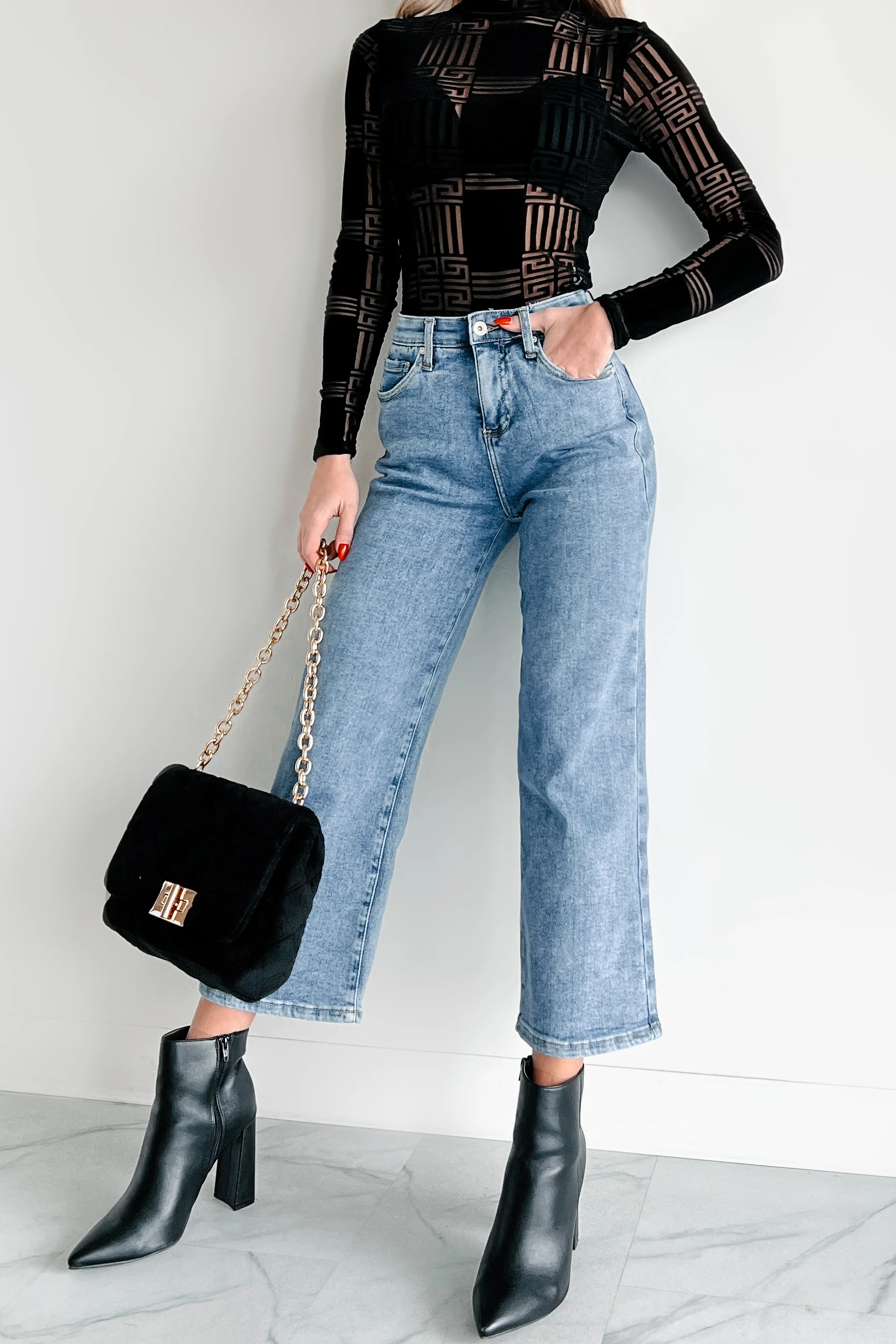 Bennie High Rise Tummy Control Special A Wide Crop Jeans (Light) - Image 10