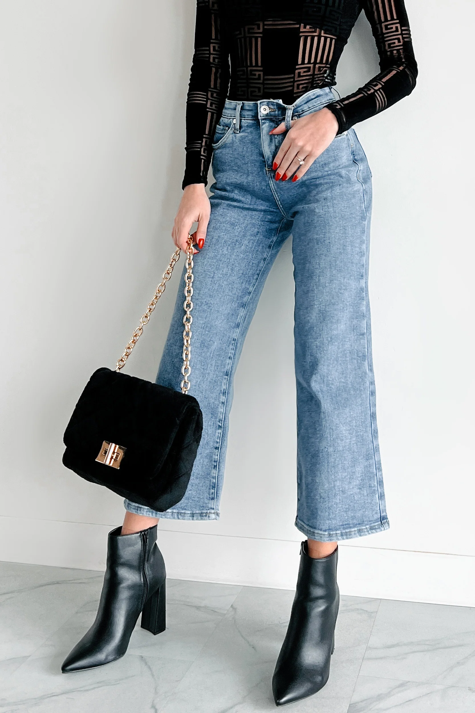 Bennie High Rise Tummy Control Special A Wide Crop Jeans (Light) - Image 11