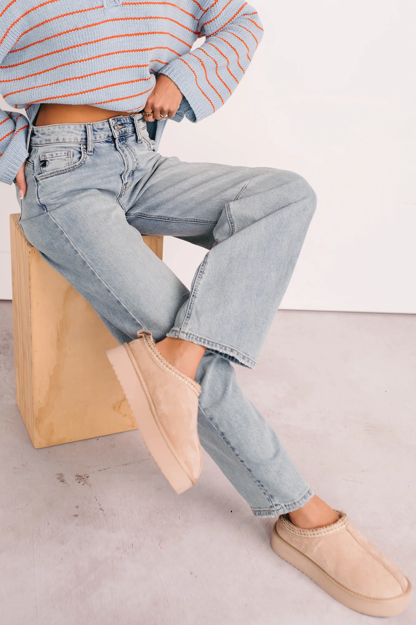 Brock High Rise Barrel Leg Kancan Jeans (Light) - Image 6