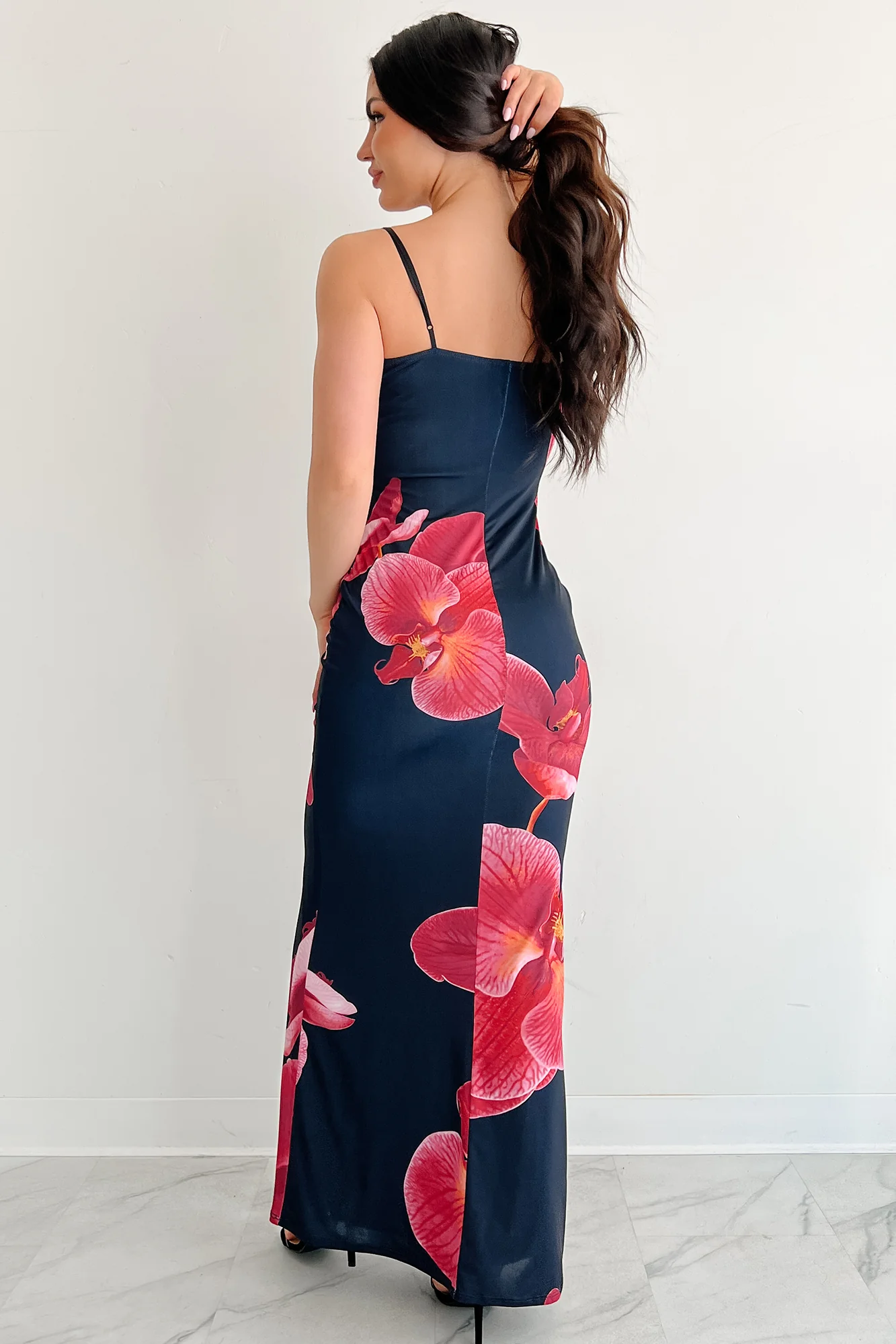 Call Me Maybe Sleeveless Floral Maxi Dress (Black) - Image 4