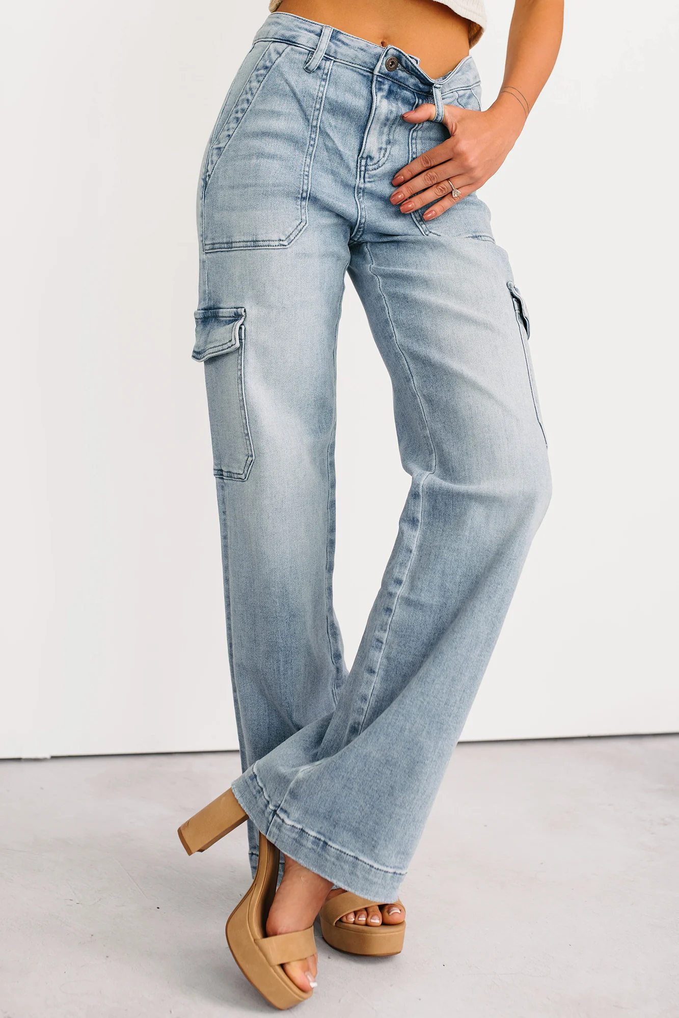 Callum Wide Leg Cargo Mica Denim Jeans (Light) - Image 3