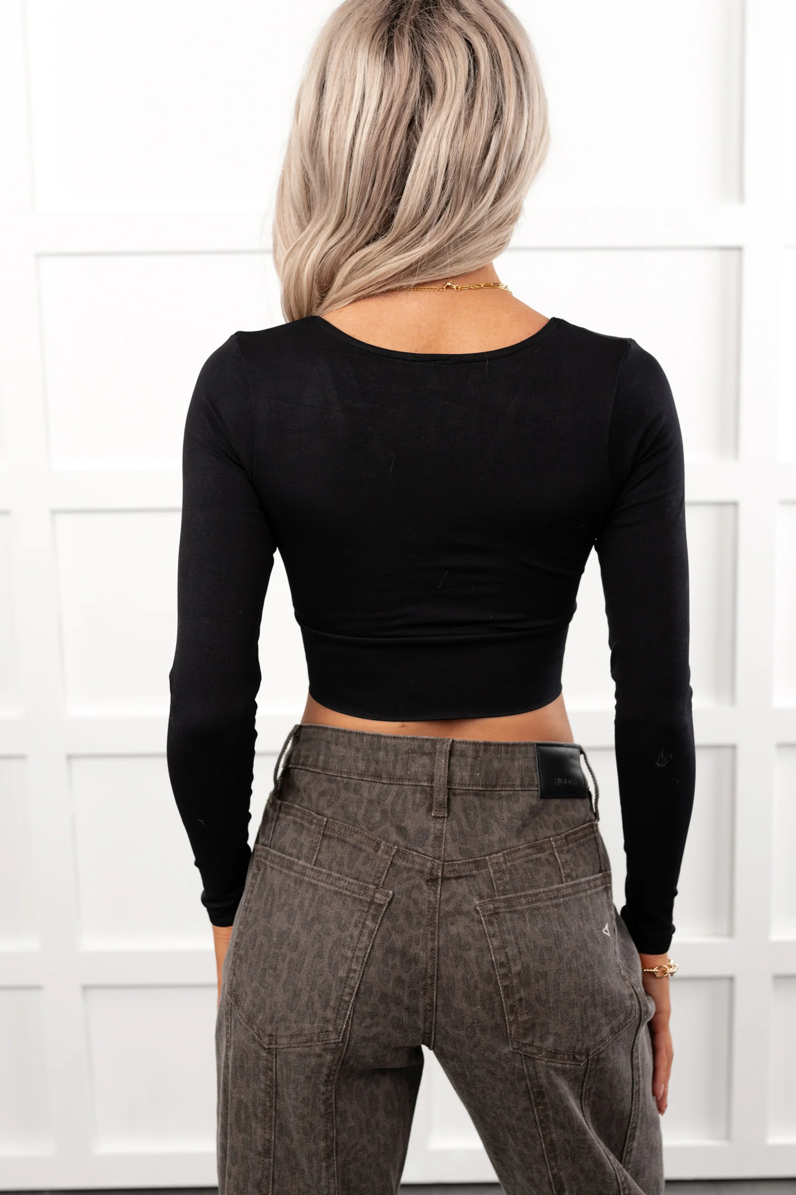 Charming Chase V Neck Crop Top (Black) - Image 4