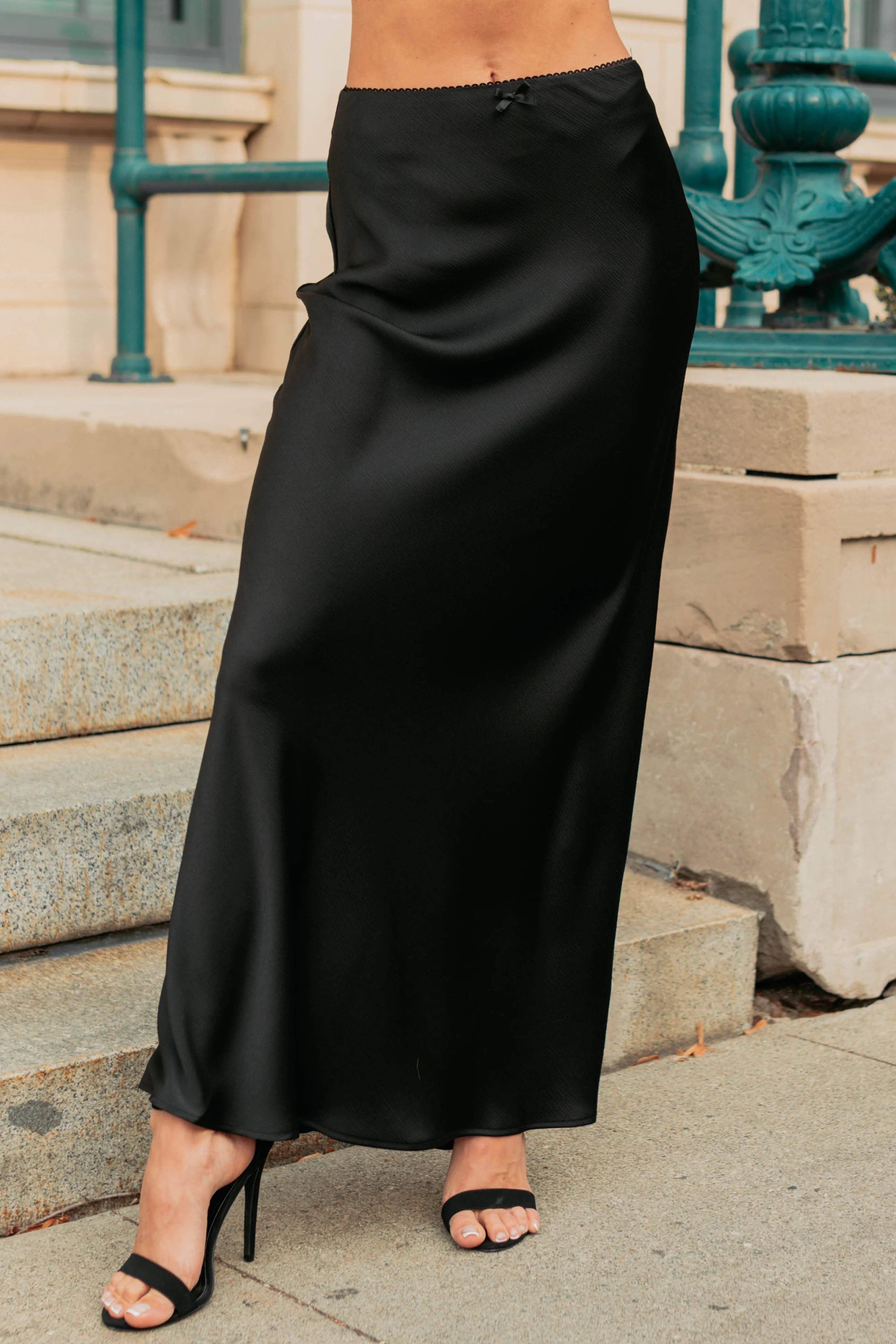Chic Knows Best Textured Maxi Skirt (Black) - Image 7