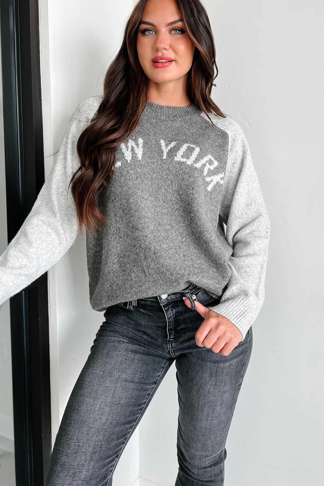 City That Never Sleeps "New York" Sweater (Charcoal/Grey) - Image 6