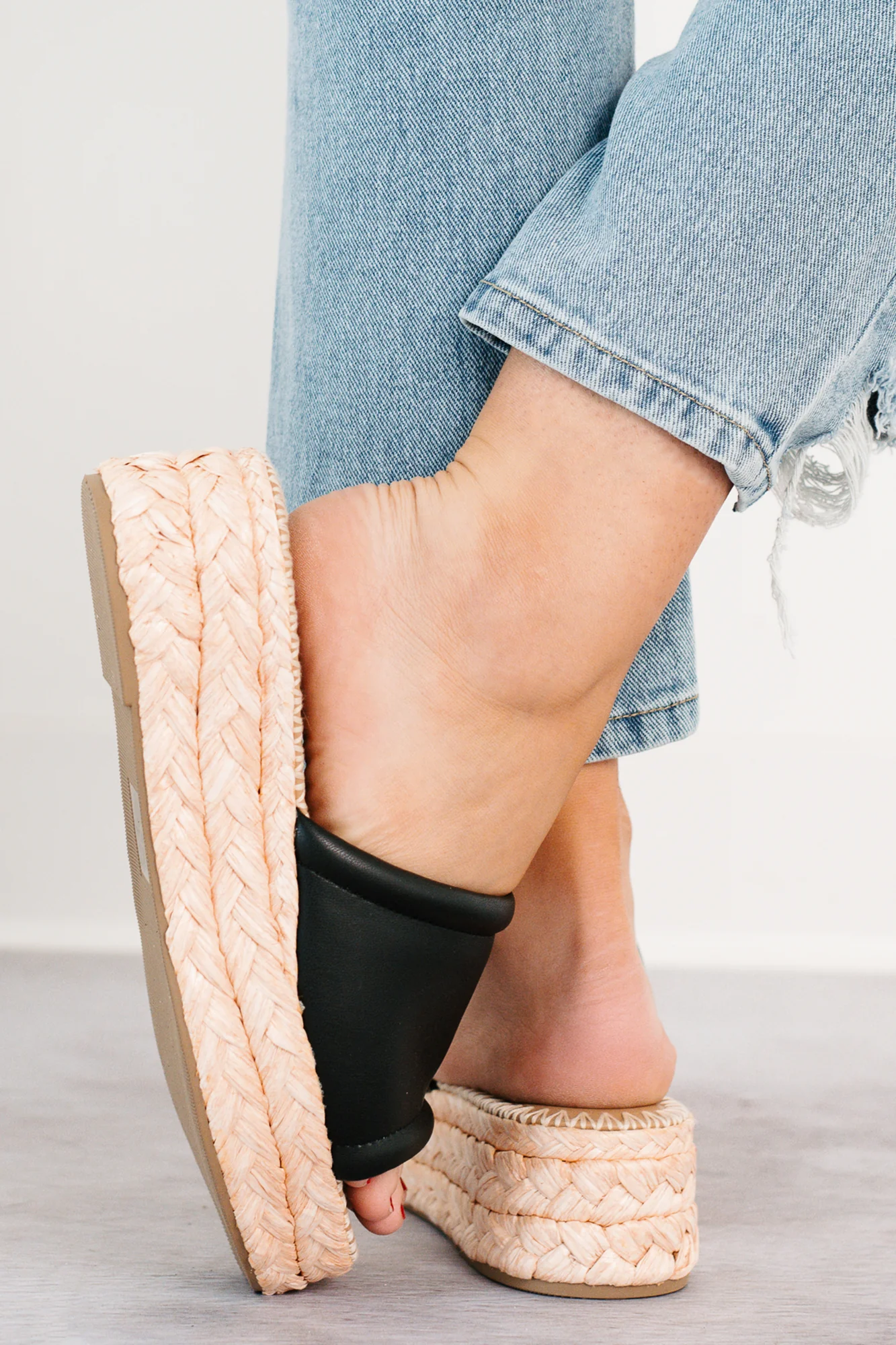 Cocktail Energy Platform Sandals (Black) - Image 4