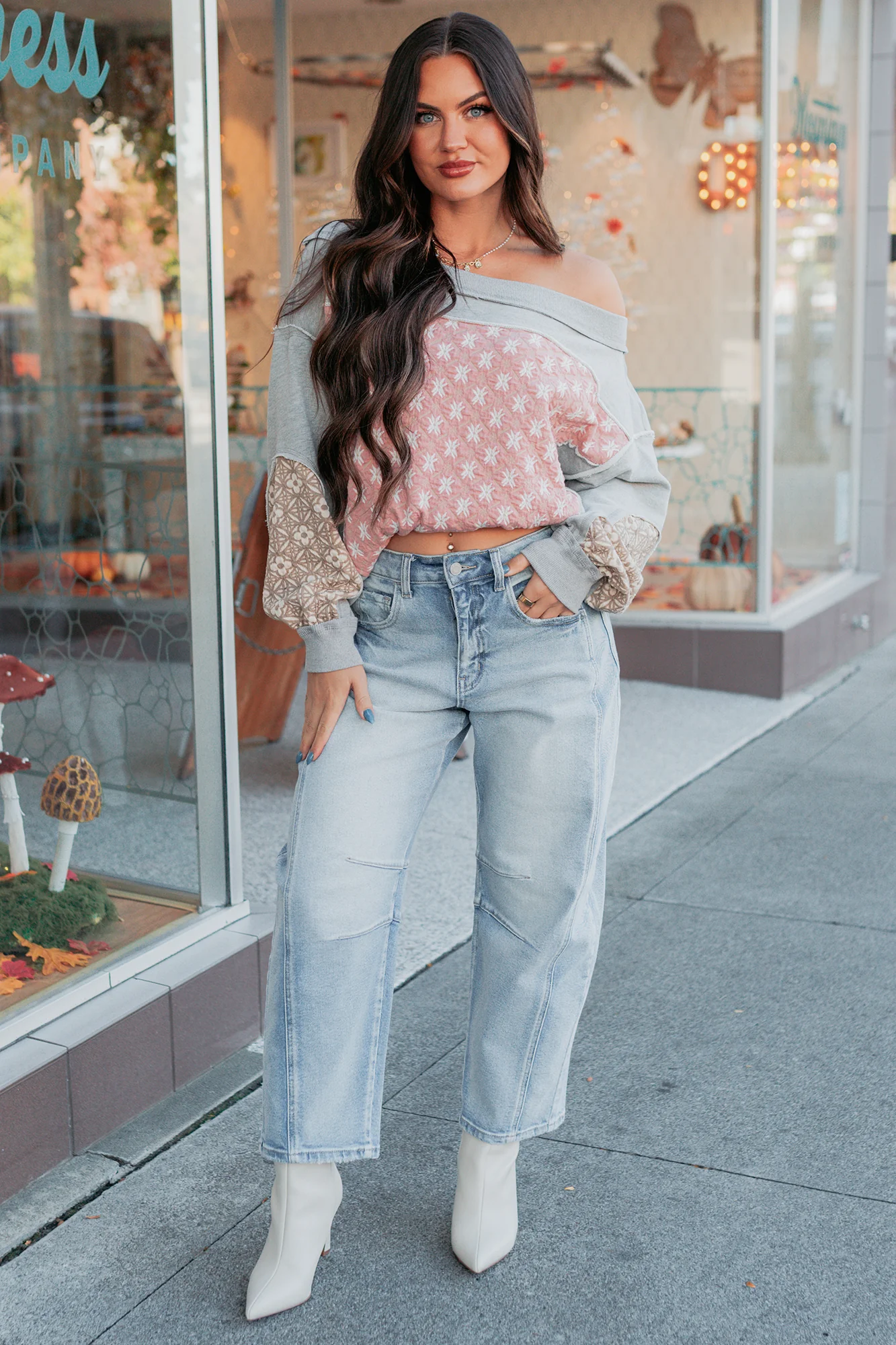 Colette Mid Rise Barrel Cello Jeans (Light) - Image 3