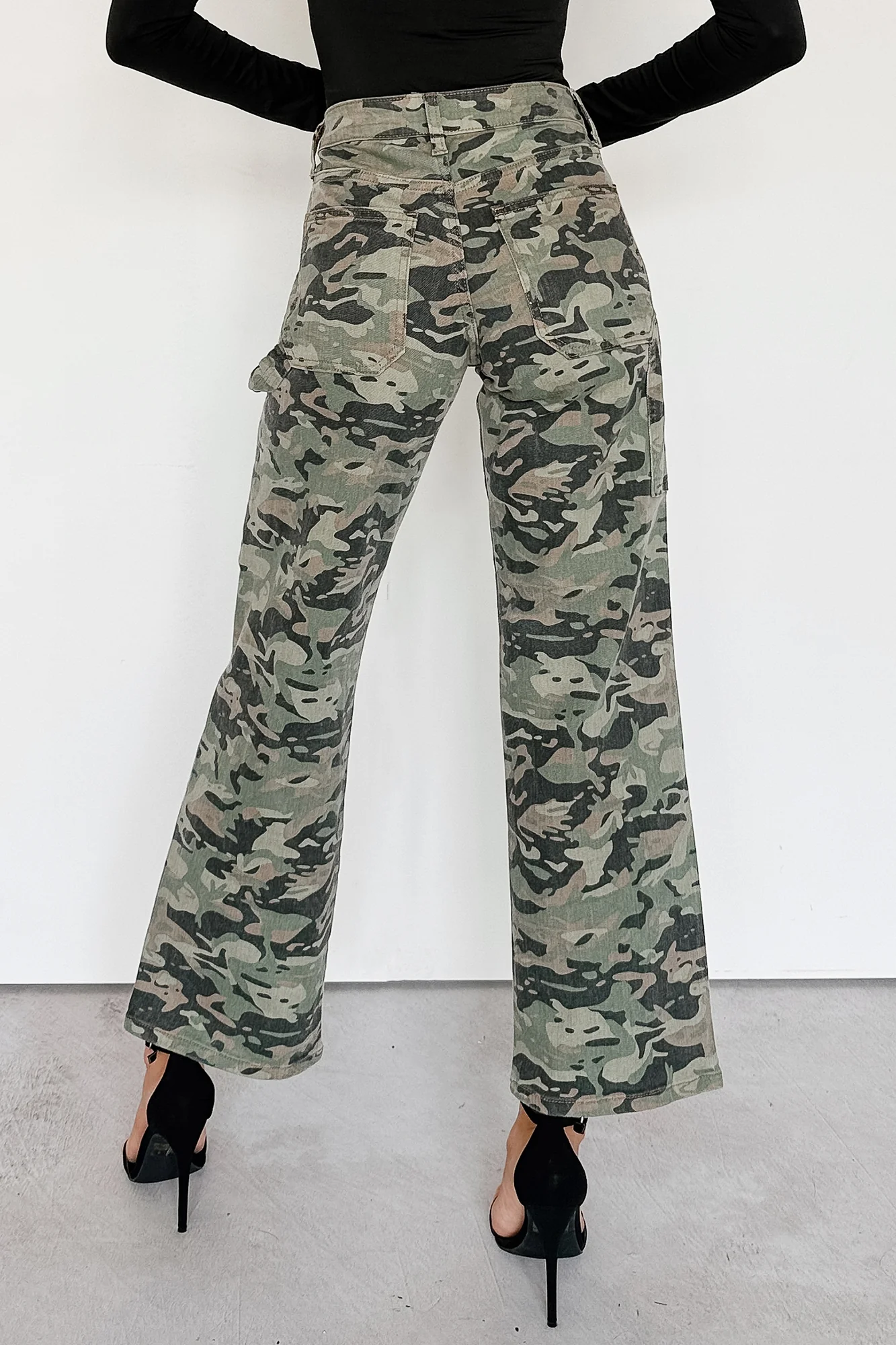 Copernicus Camo Print Straight Leg Carpenter Jeans (Camo) - Image 5