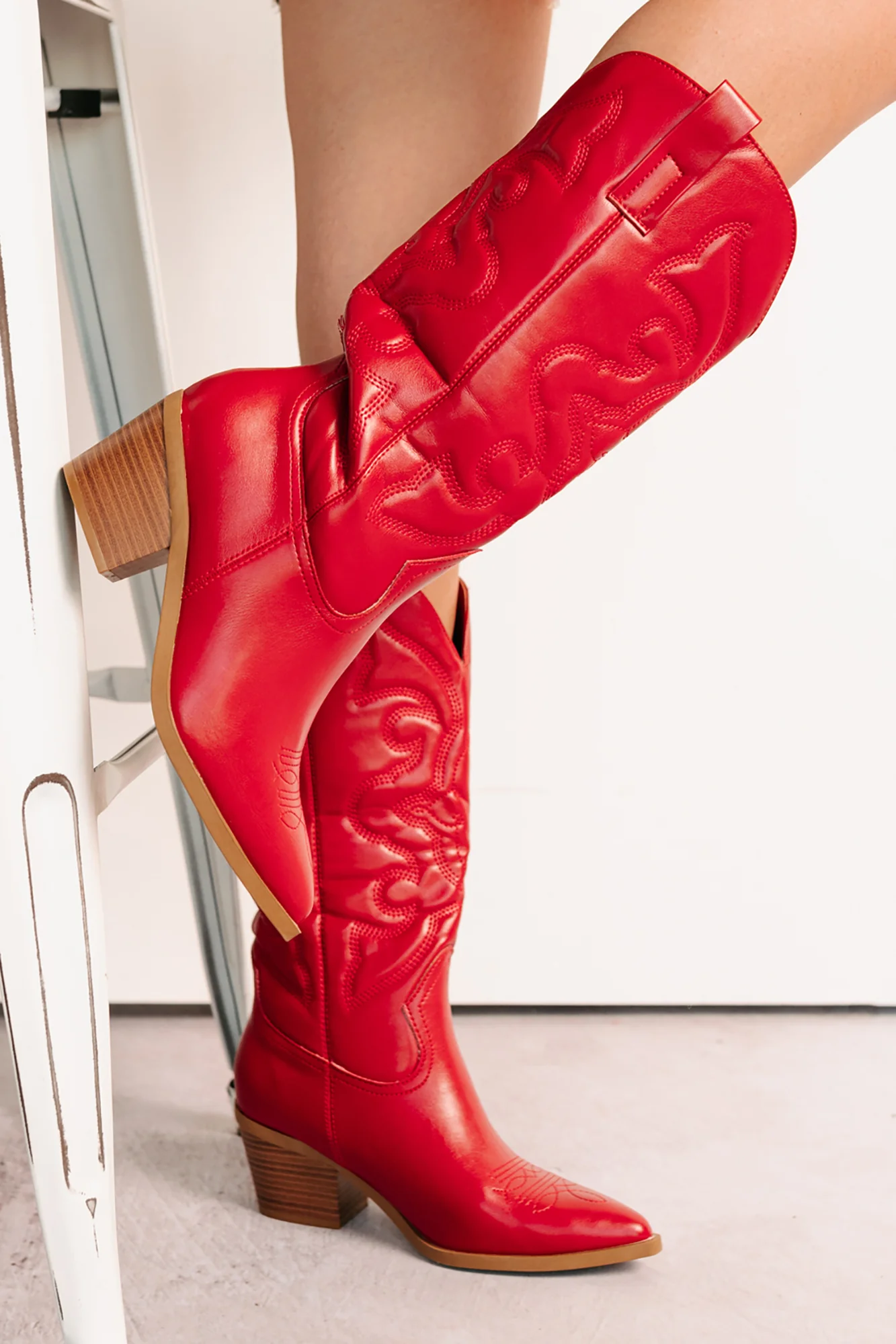 Cowgirl Glow Pointed Toe Western Boots (Red) - Image 4