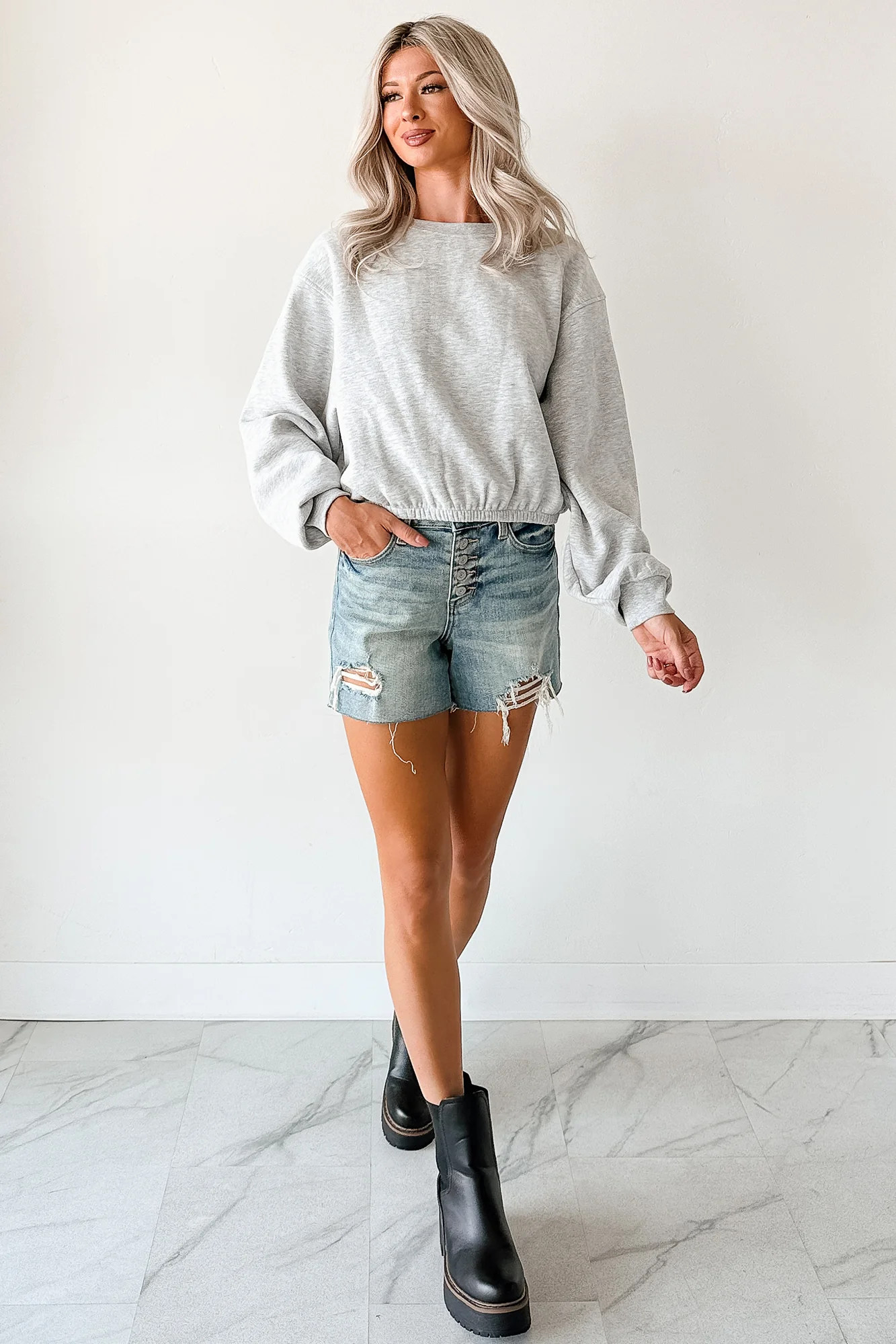 Dagwood Judy Blue Mid Rise Button Fly Distressed Shorts (Medium) - Image 5