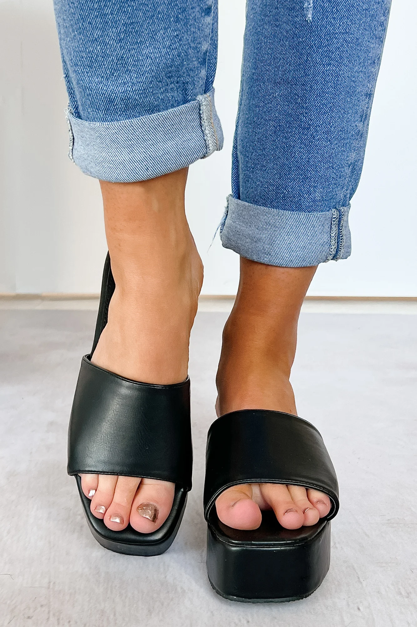 Effortless Edge Platform Wedge Sandals (Black) - Image 2