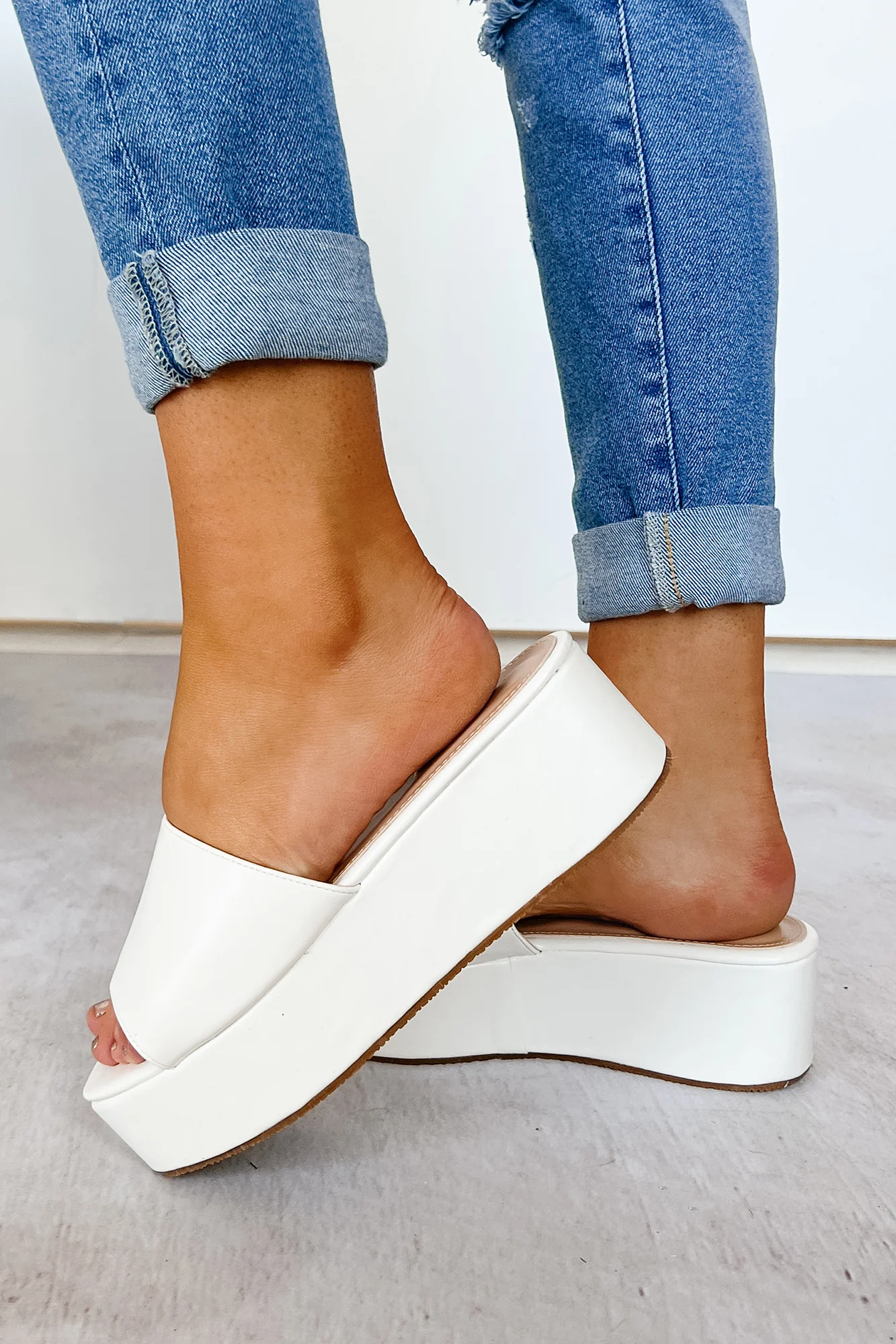 Effortless Edge Platform Wedge Sandals (White) - Image 4