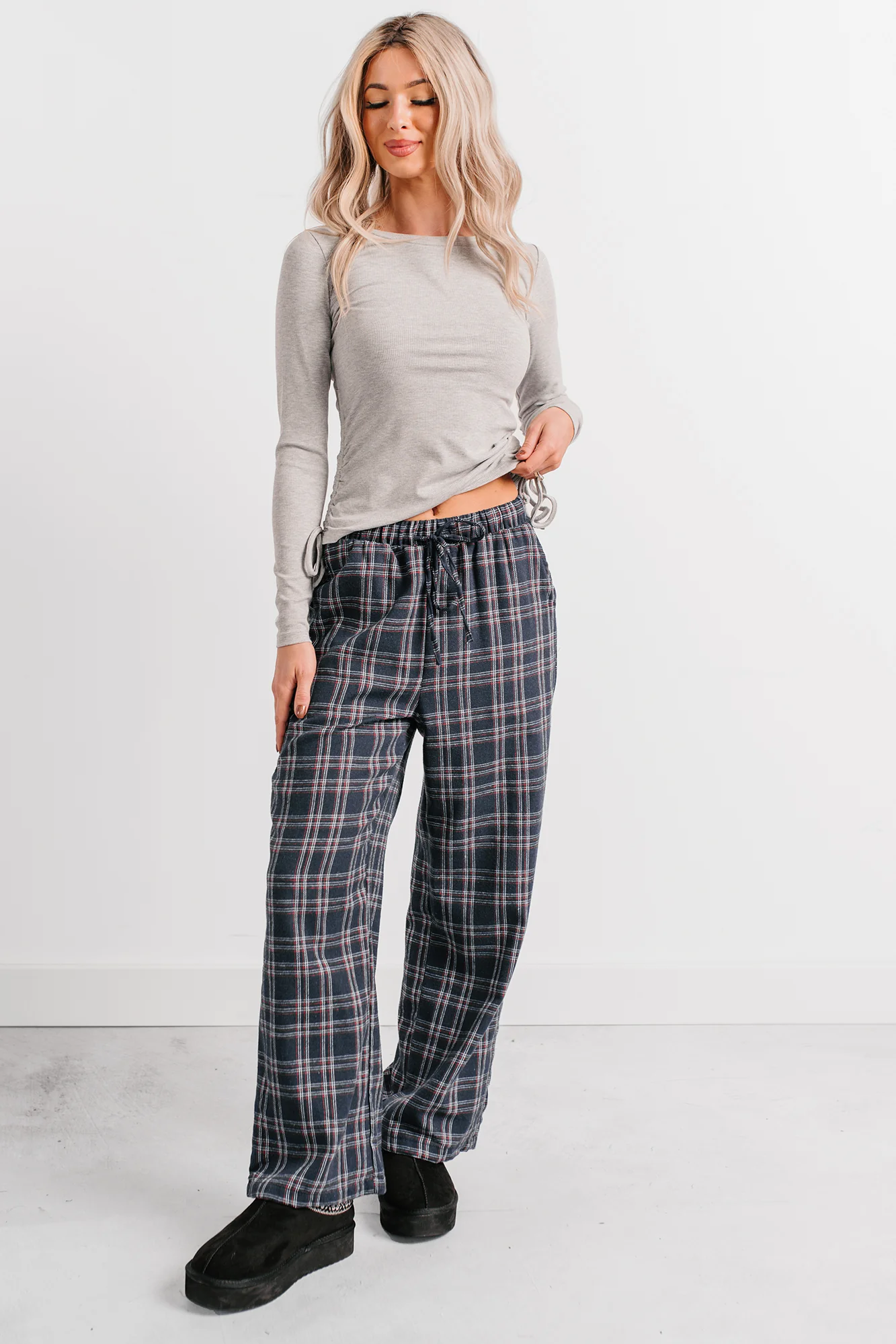 Embracing Less Wide Leg Plaid Pants (Navy) - Image 9