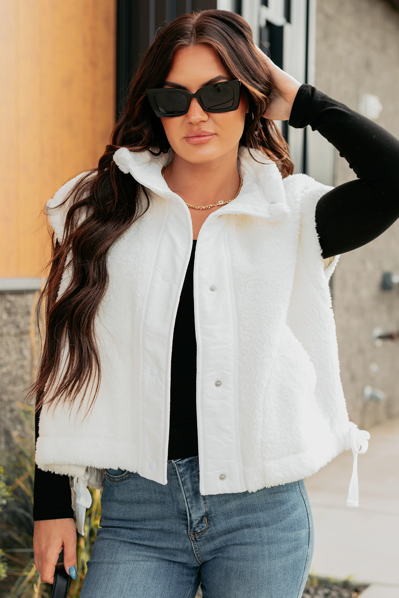 Frosted Glow High Neck Button Up Sherpa Vest (White) - Image 5