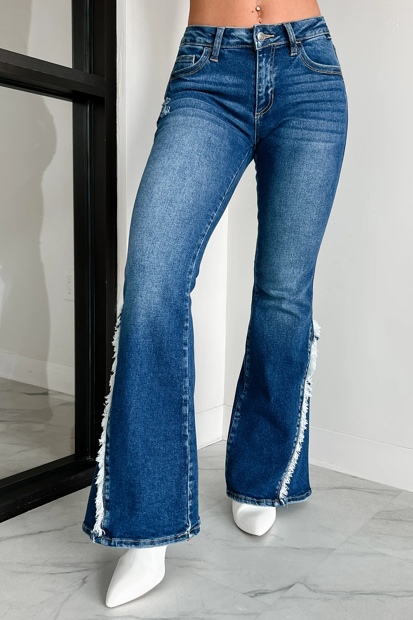Grissom Mid Rise Frayed Cello Flare Jeans (Medium) - Image 5