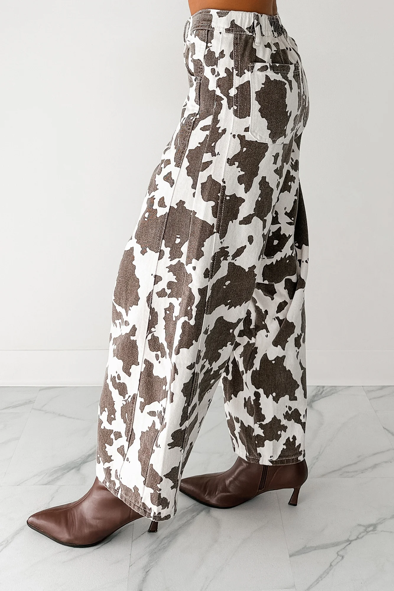 Hale Barrel Leg Very J Animal Print Jeans (Choco Cow) - Image 5