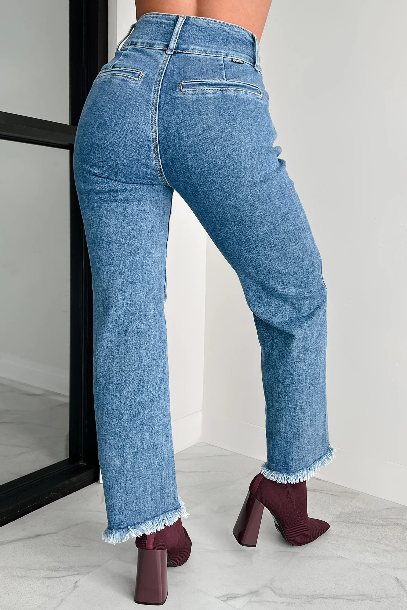 Harris High Rise Special A Frayed Hem Straight Leg Jeans (Medium) - Image 9