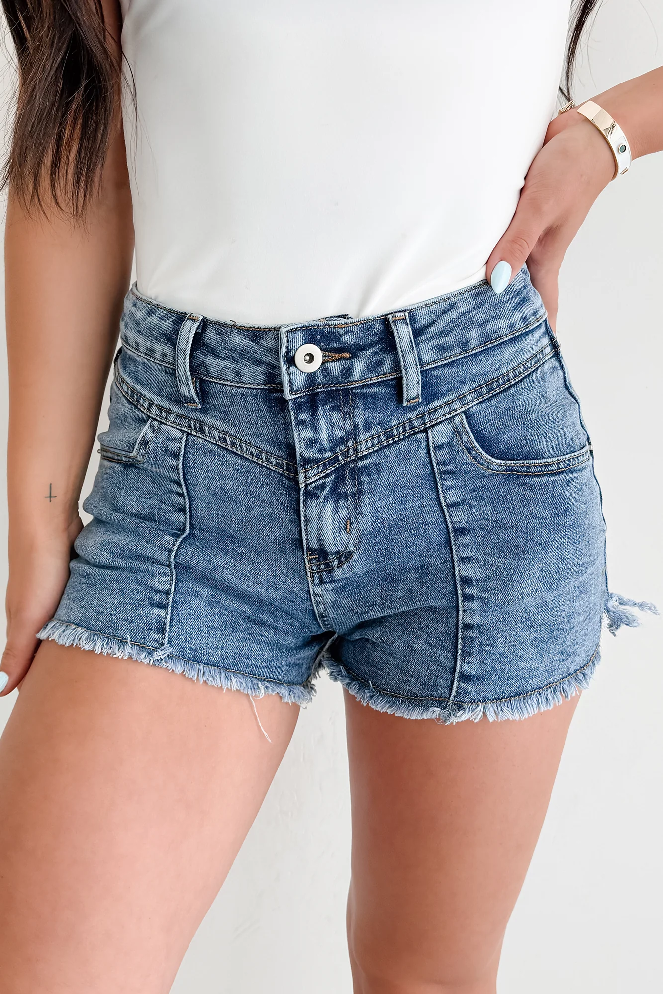 Hermione Frayed Very J Shorts (Denim) - Image 5