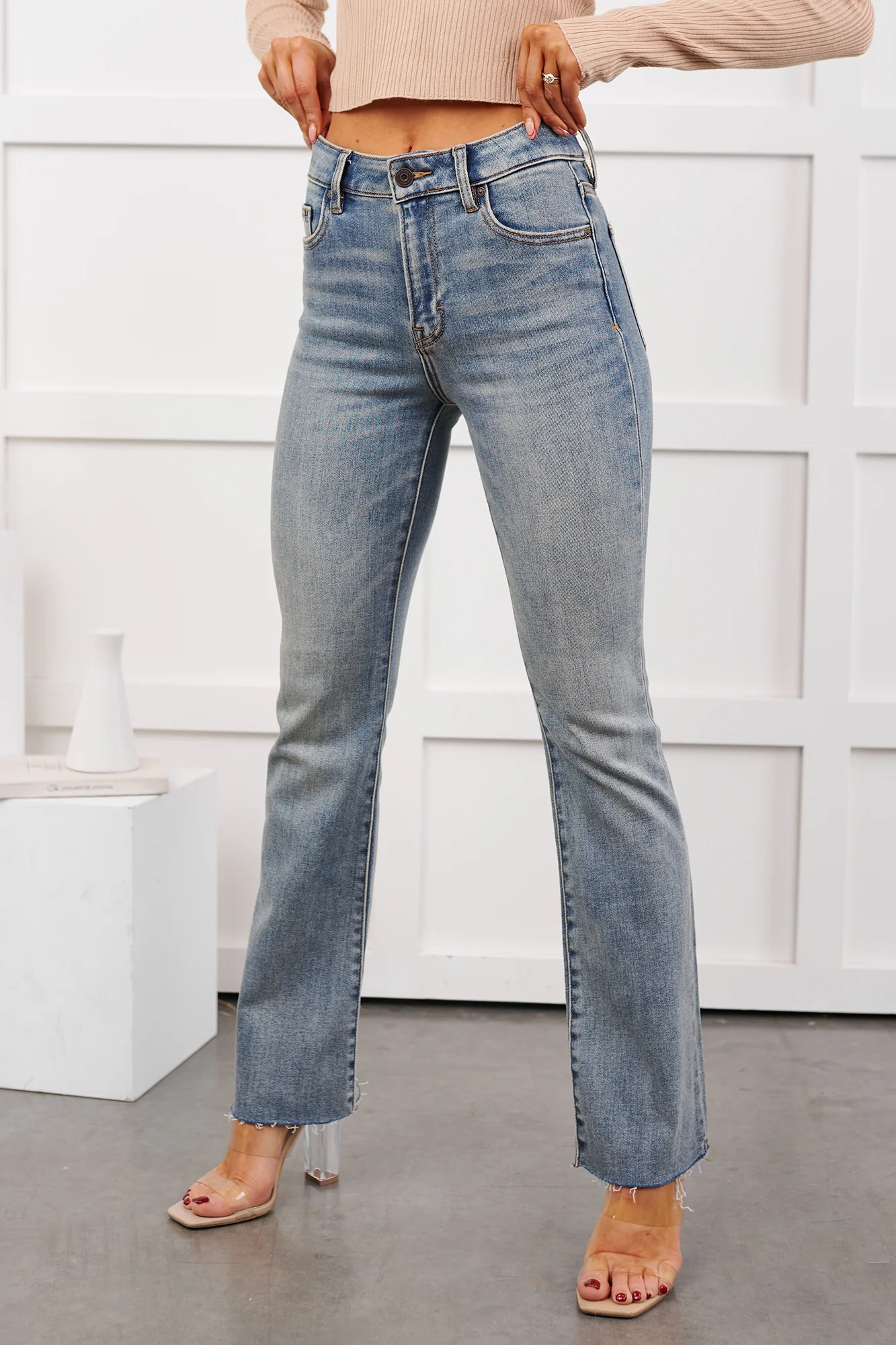 Hobbs High Rise Flare Hidden Jeans (Medium Light) - Image 4