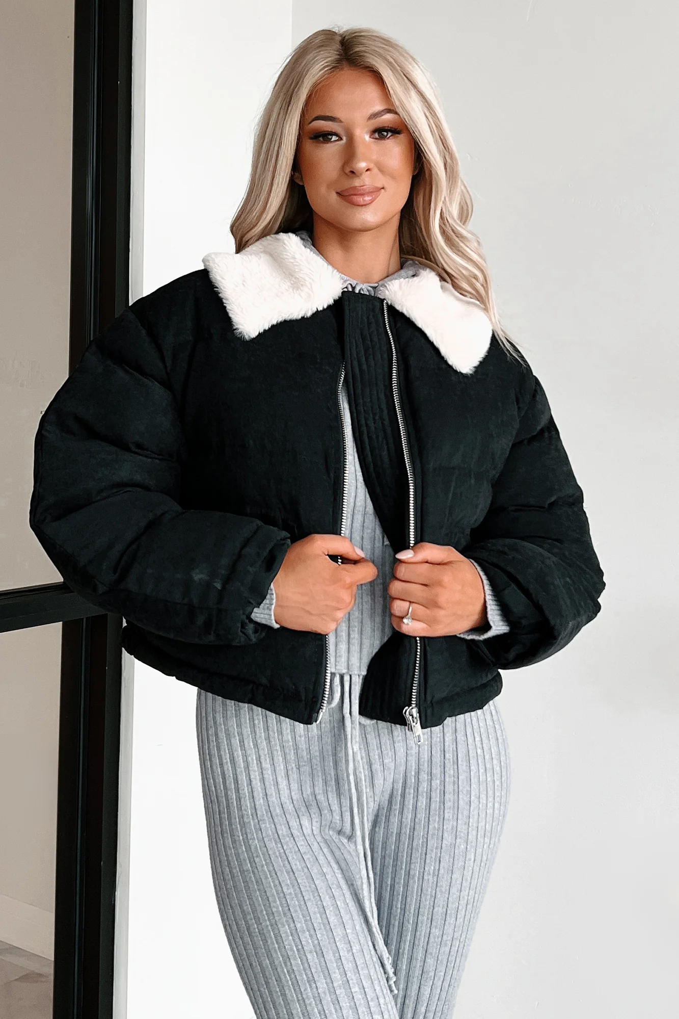 Icy Looks Faux Fur Collar Puffer Jacket (Black) - Image 9