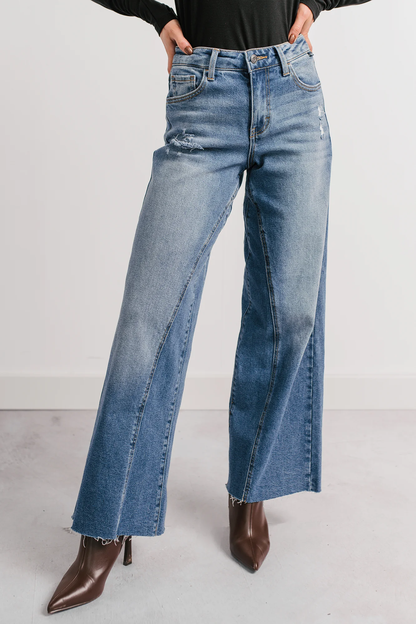 Isaac Mid Rise Wide Leg Cello Jeans (Medium) - Image 4