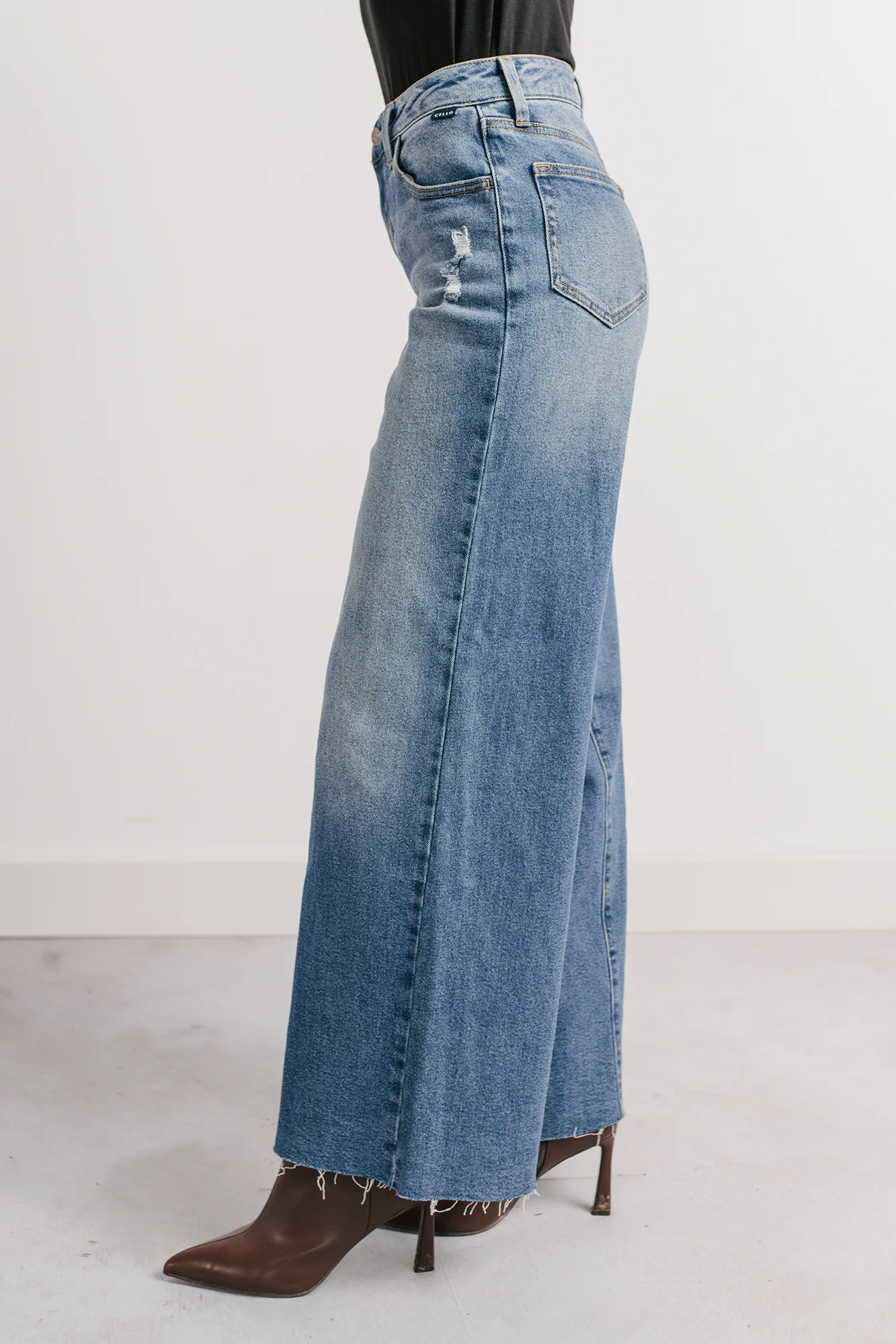 Isaac Mid Rise Wide Leg Cello Jeans (Medium) - Image 5