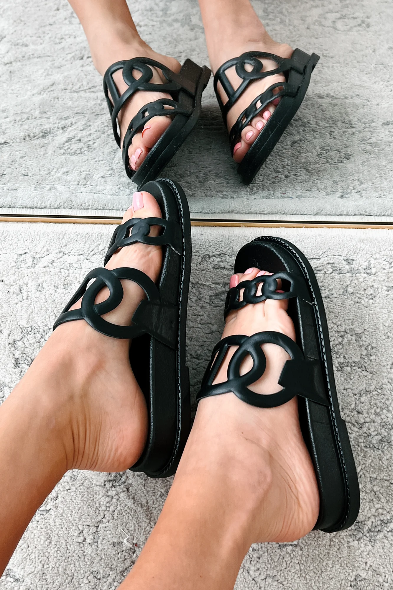 I've Been Everywhere Chain Motif Sandals (Black) - Image 5