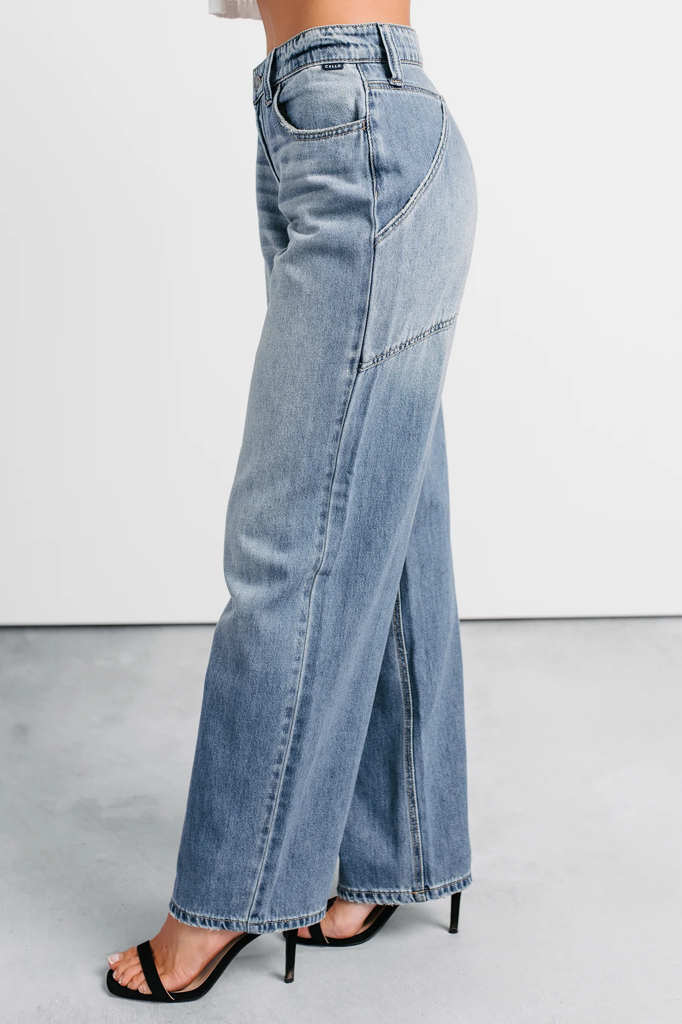 Kella Mid Rise Baggy Cello Jeans (Medium) - Image 3