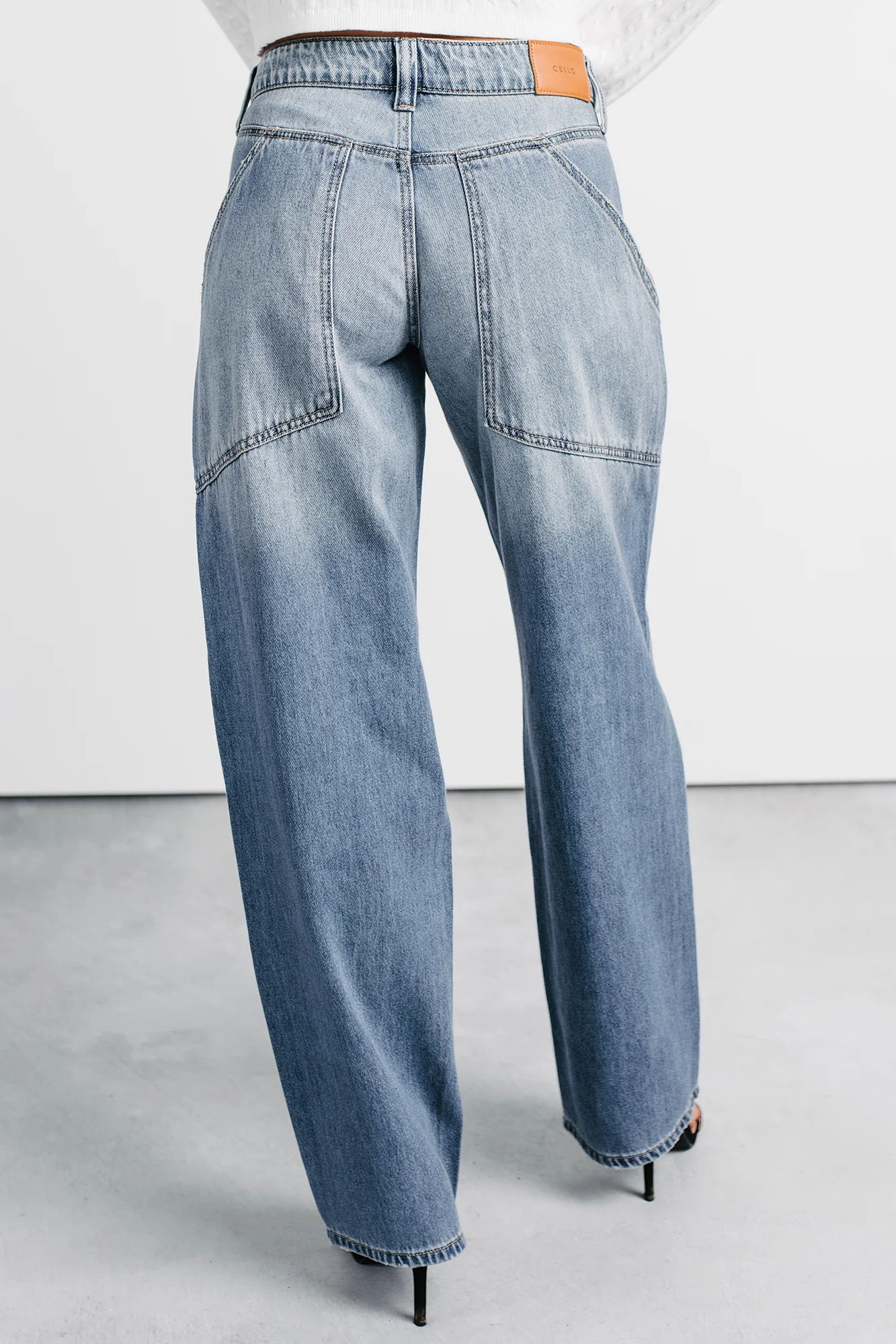 Kella Mid Rise Baggy Cello Jeans (Medium) - Image 4