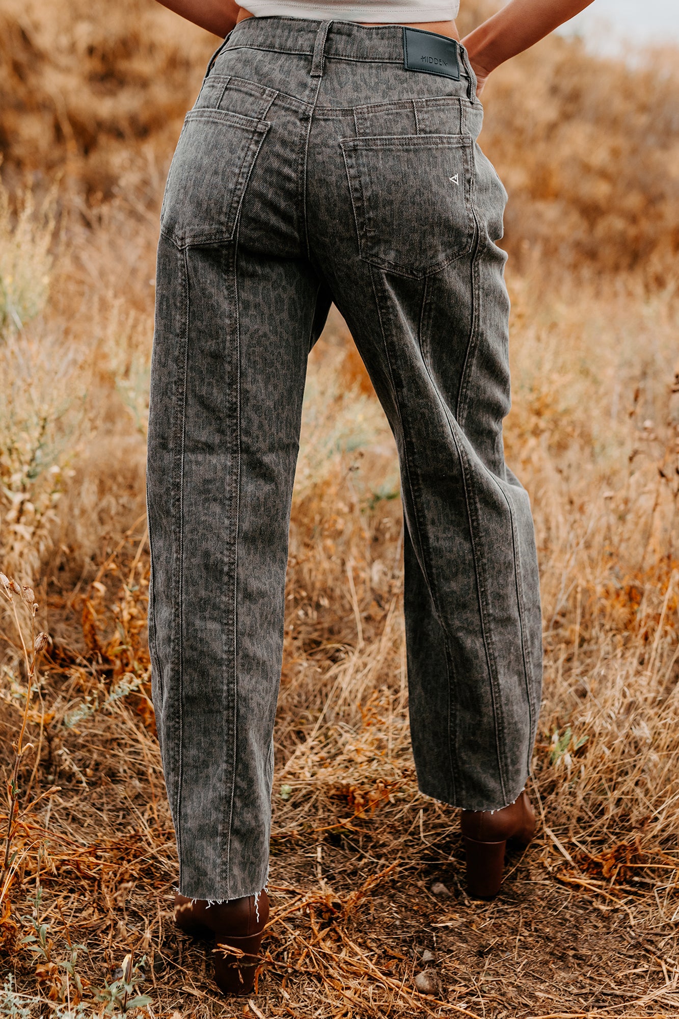 Kelsey Cheetah Seamed Barrel Hidden Jeans (Brown Cheetah) - Image 7