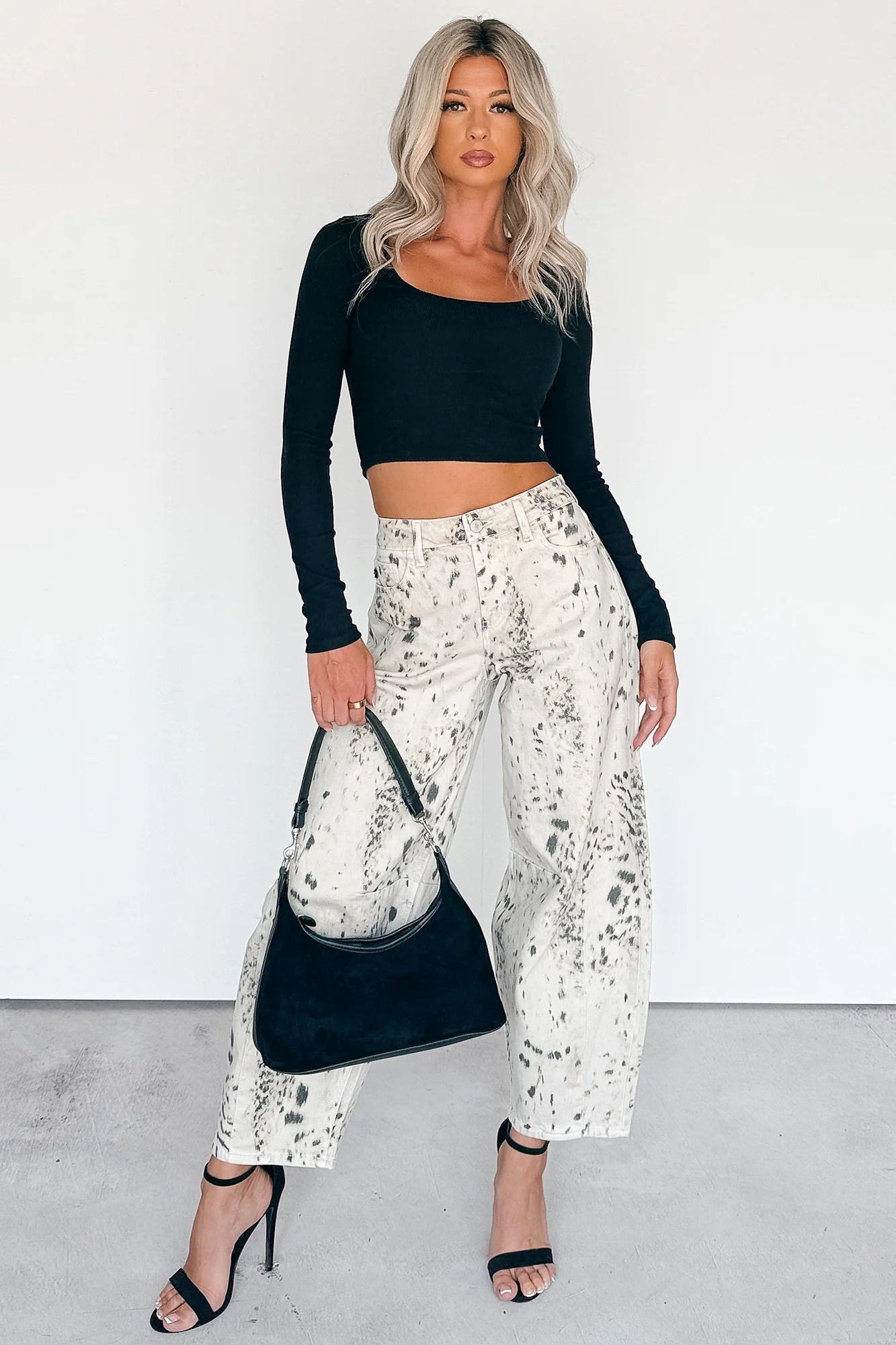 Keyana Scoop Neck Long Sleeve Top (Black) - Image 11