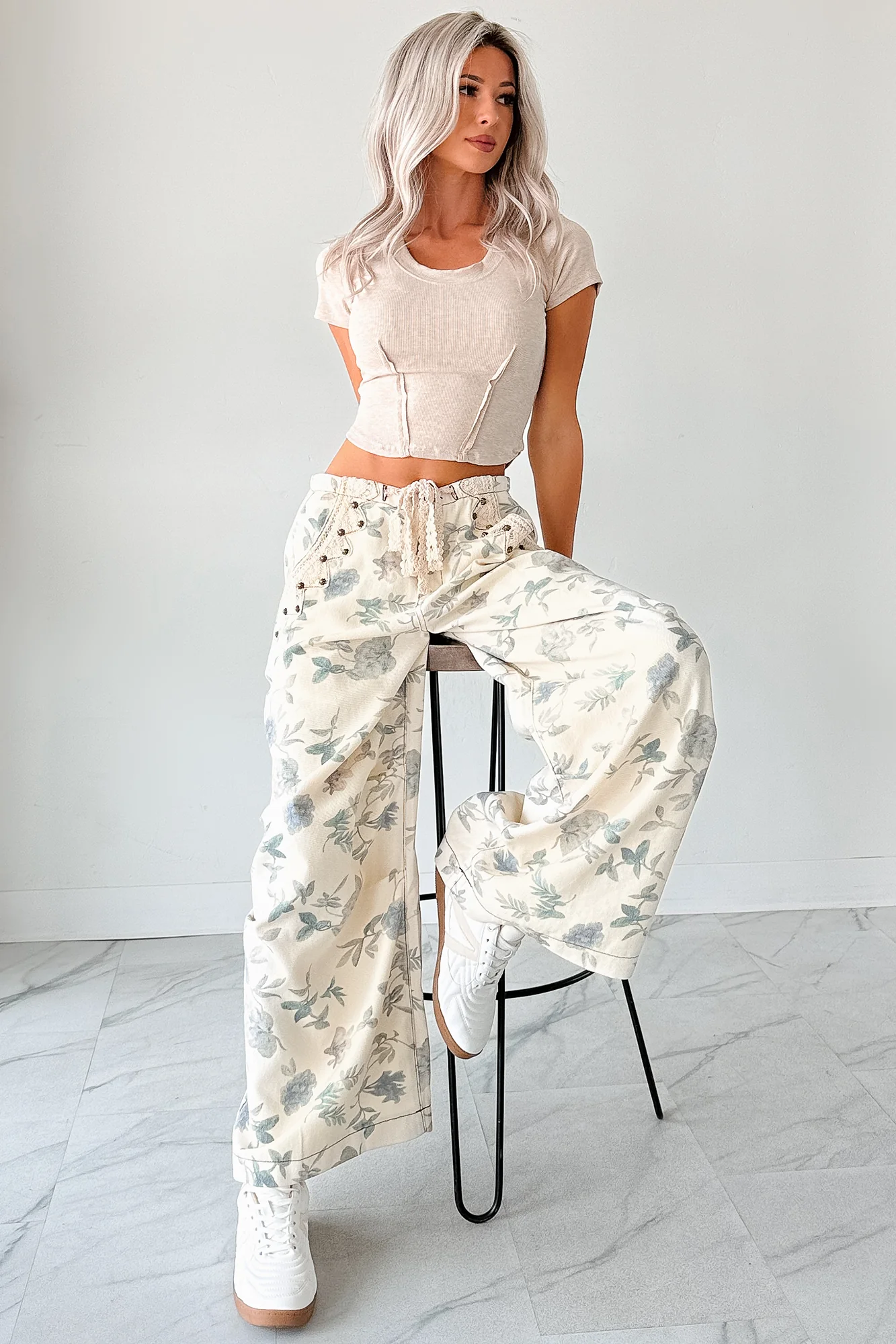 Lorelei Wide Leg Floral POL Jeans (Cream/Floral) - Image 10
