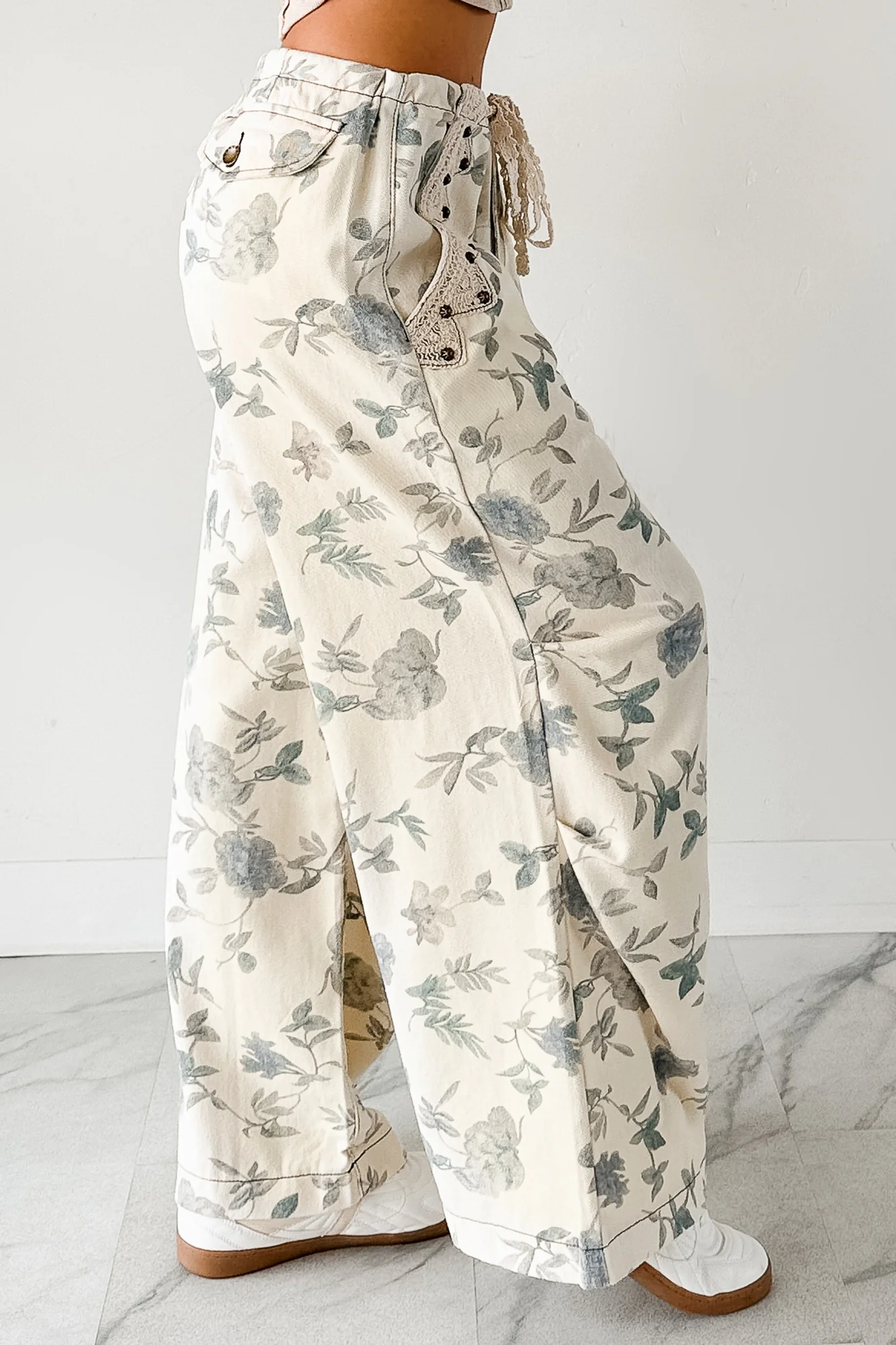 Lorelei Wide Leg Floral POL Jeans (Cream/Floral) - Image 11