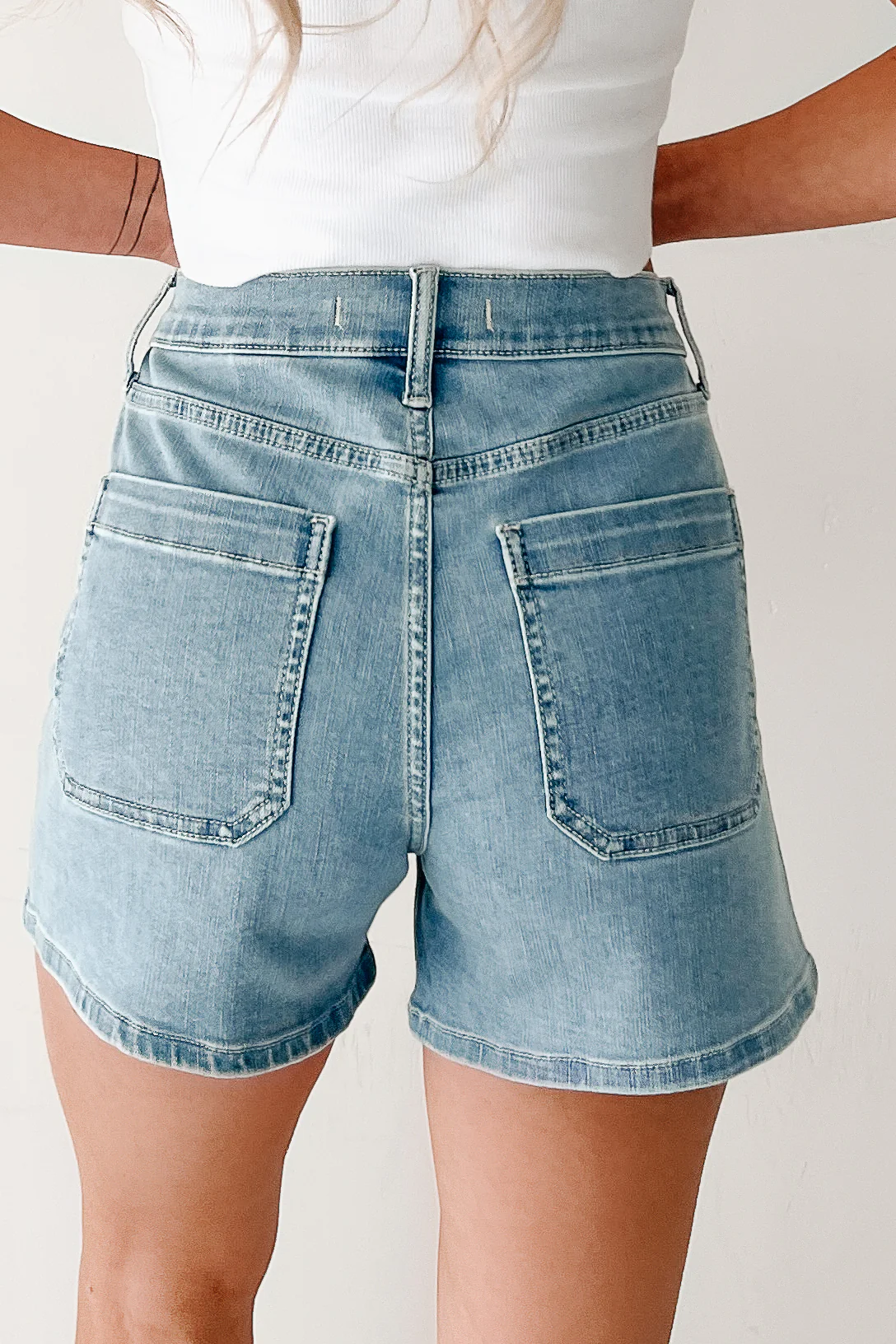 Loxley High Rise Patch Pocket Eunina Denim Shorts (Medium Light) - Image 8
