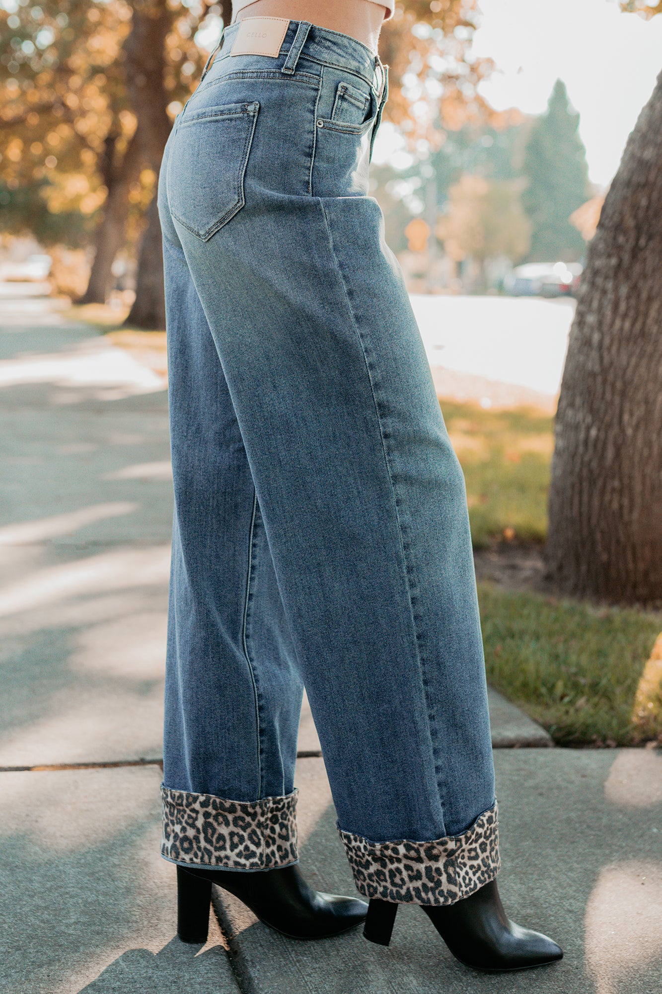 Macy Wide Leg Leopard Cuff Cello Jeans (Medium Tint) - Image 4