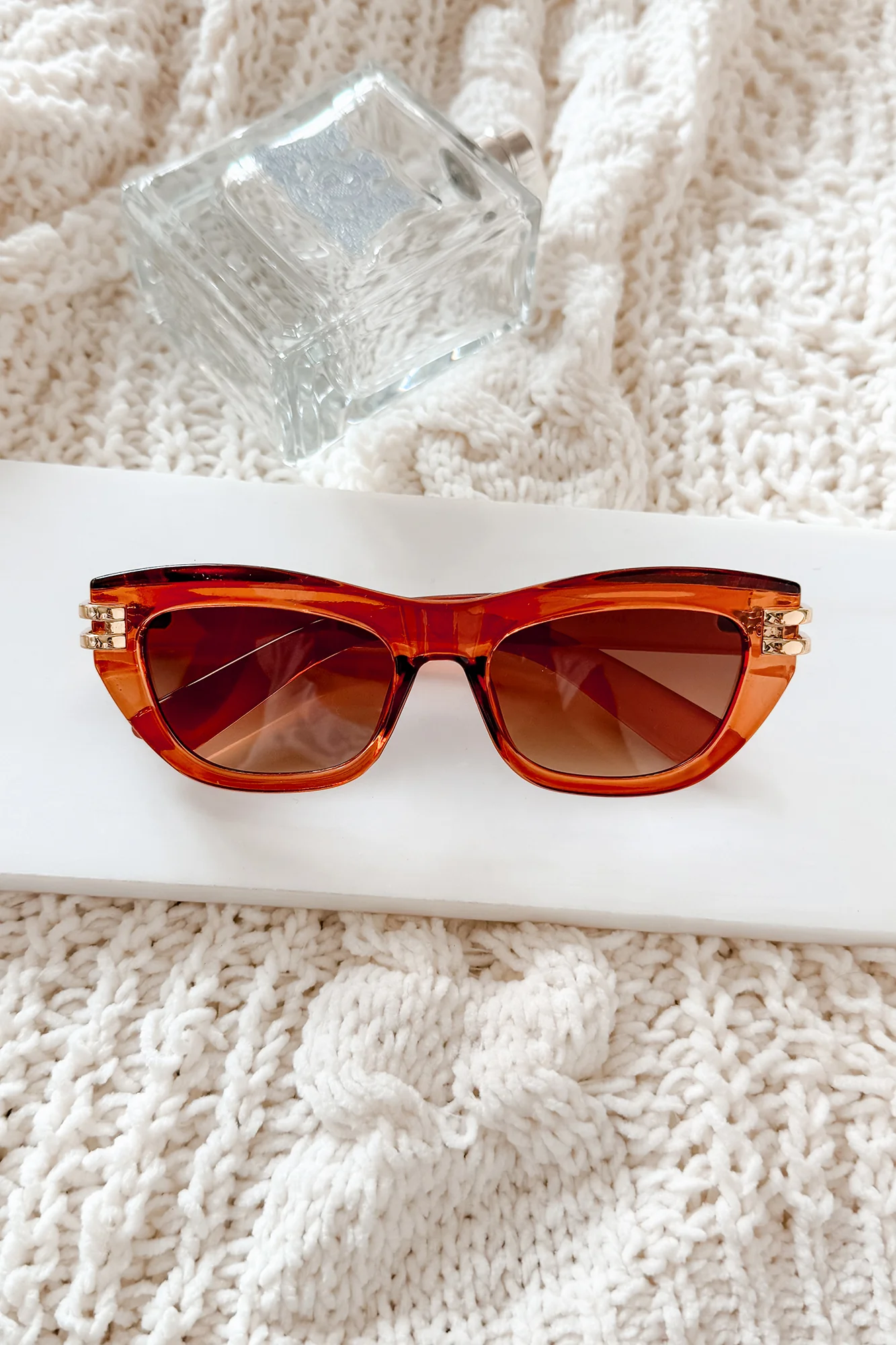 Make Way Thick Frame Cat Eye Sunglasses (Multiple Color Options) - Image 3