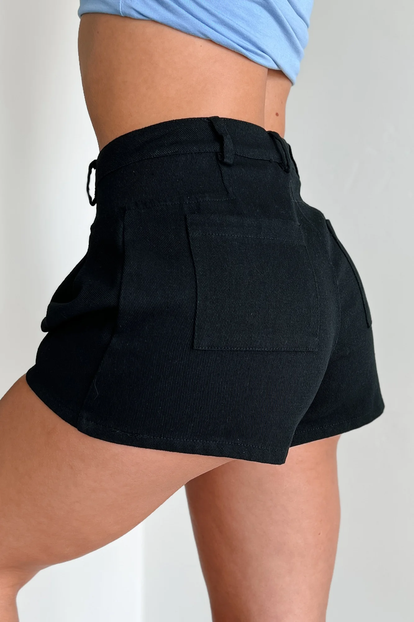No One To Blame Pleated Denim Shorts (Black) - Image 4