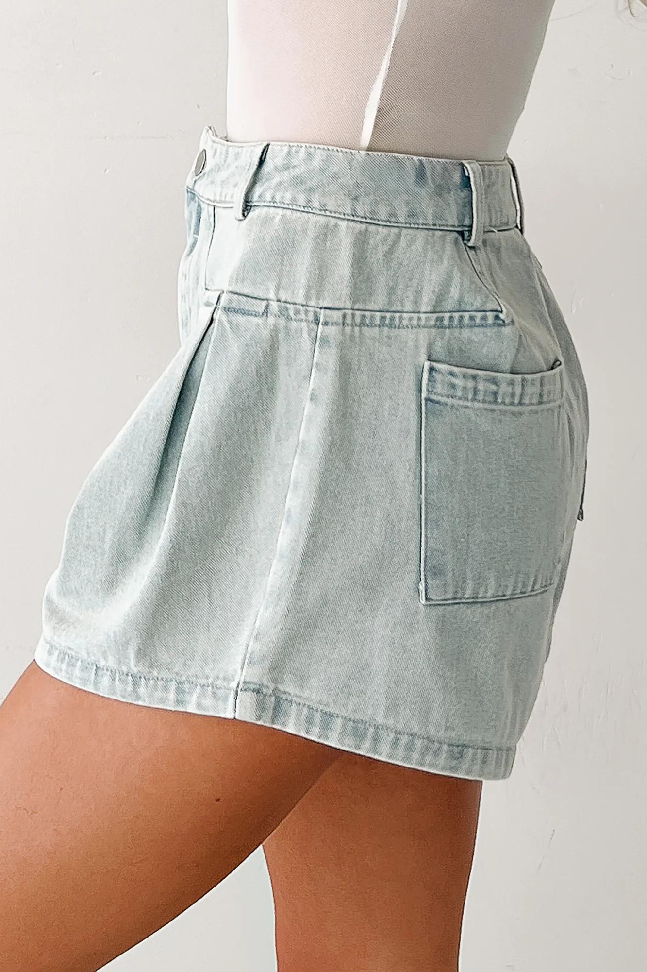 No One To Blame Pleated Denim Shorts (Washed Denim) - Image 10