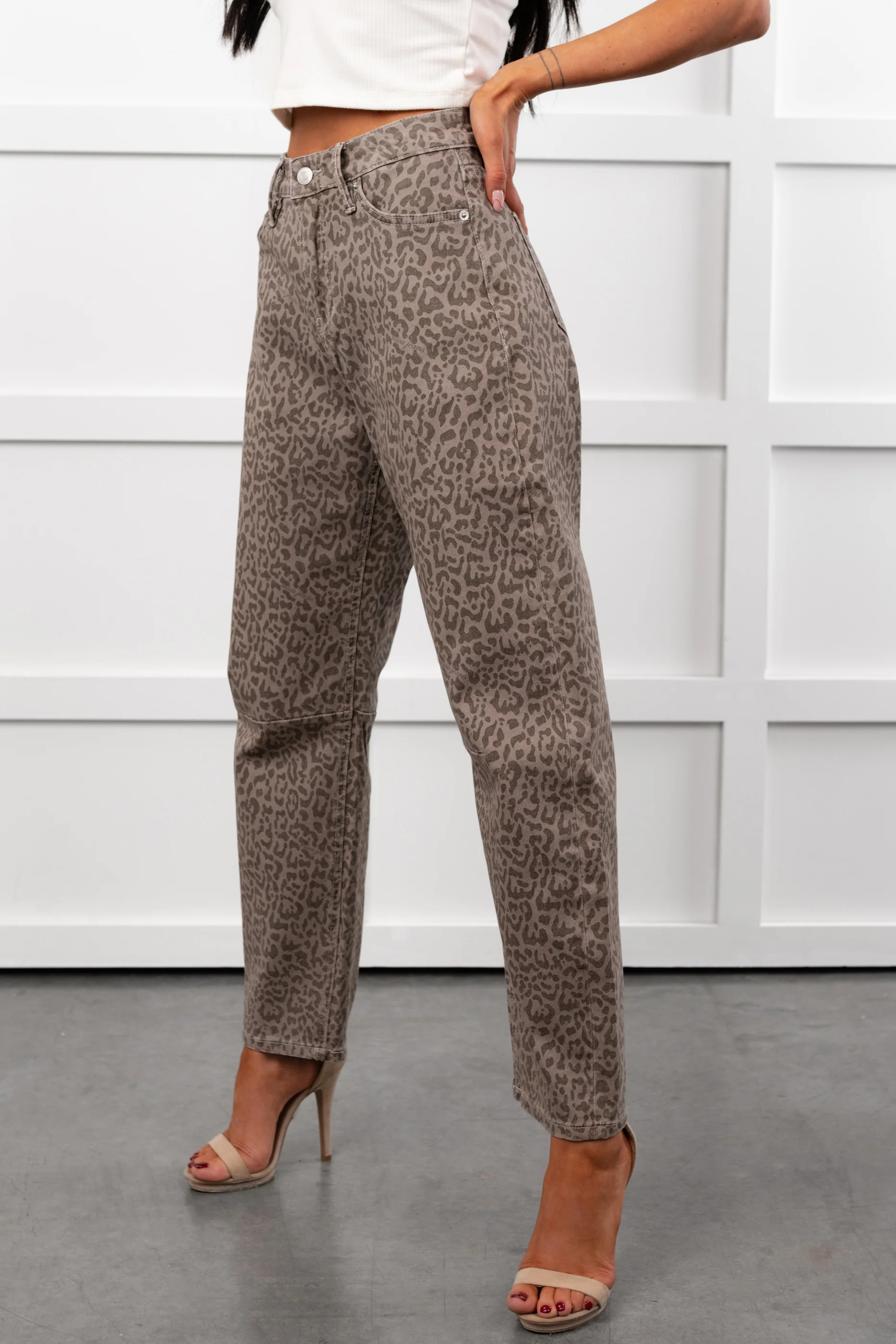 Odin Leopard Barrel Mica Denim Jeans (Ash Brown) - Image 8
