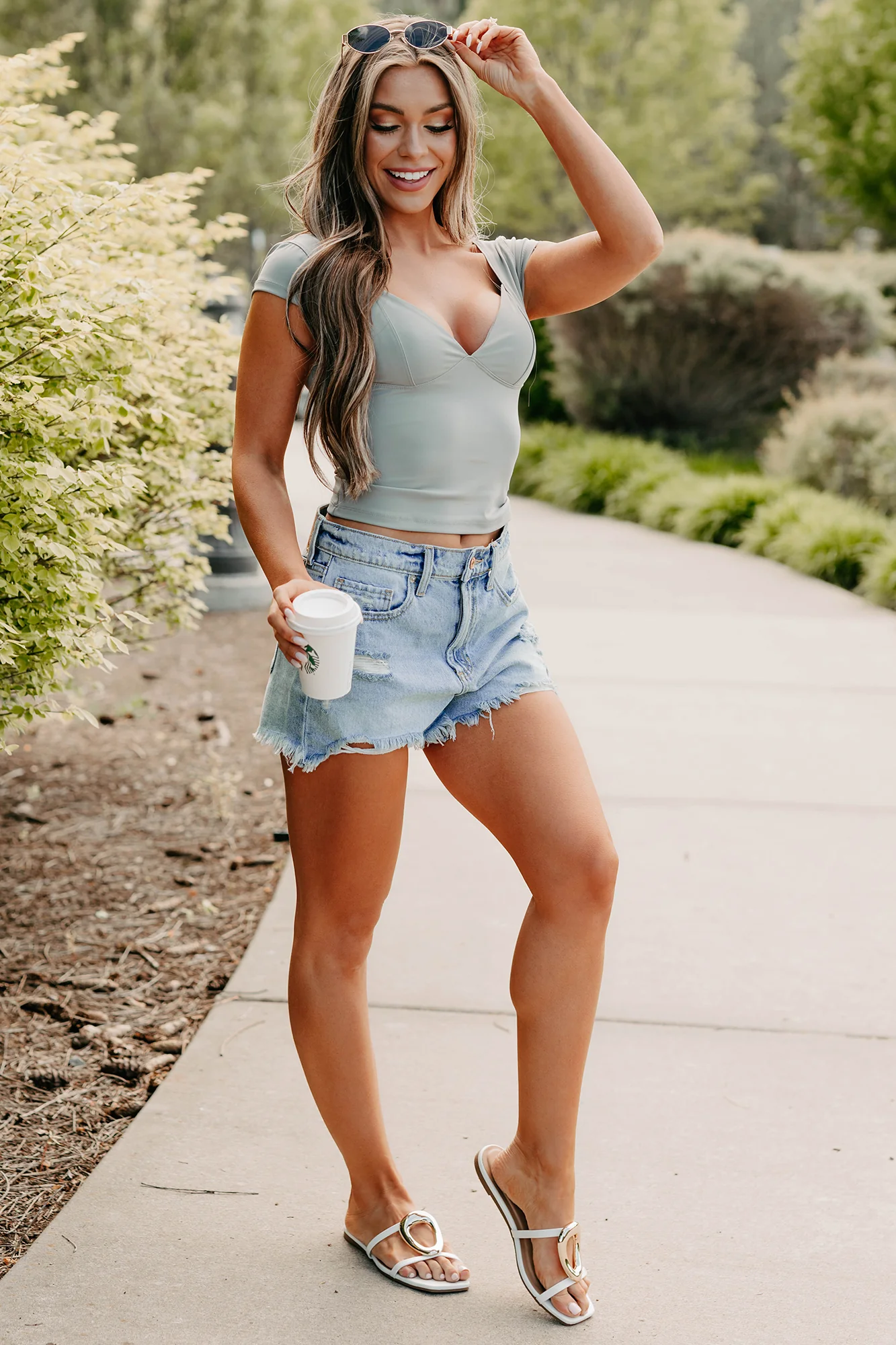 Off-Duty Glow Sweetheart Cap Sleeve Top (Grey) - Image 5