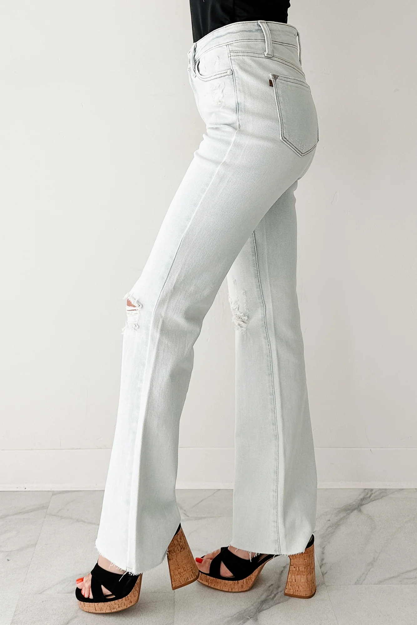 Paul Distressed Judy Blue Straight Leg Jeans (Light) - Image 3