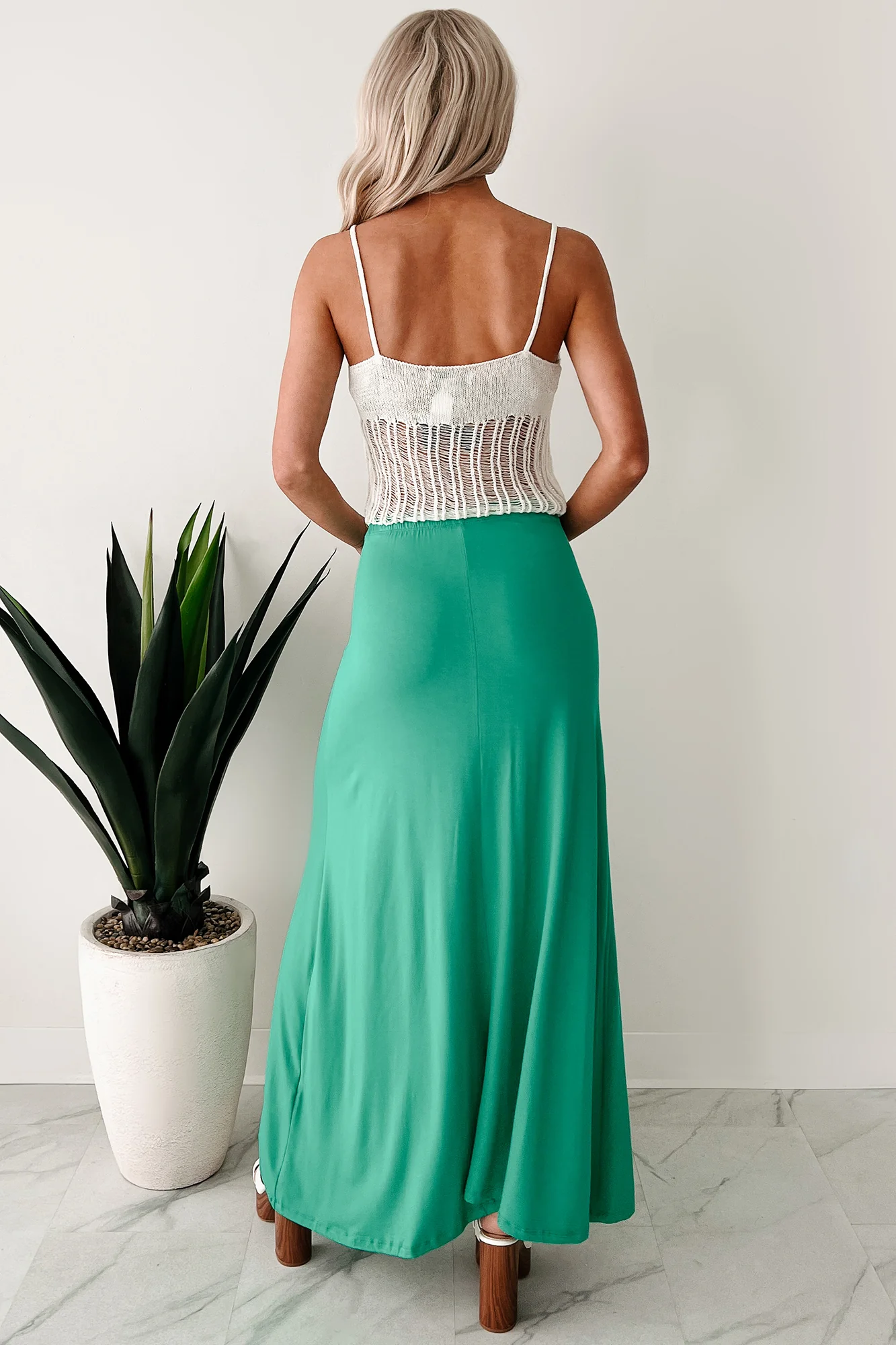 Petal Falling Breeze Cut Out Crochet Knit Tank Top (Off White) - Image 10