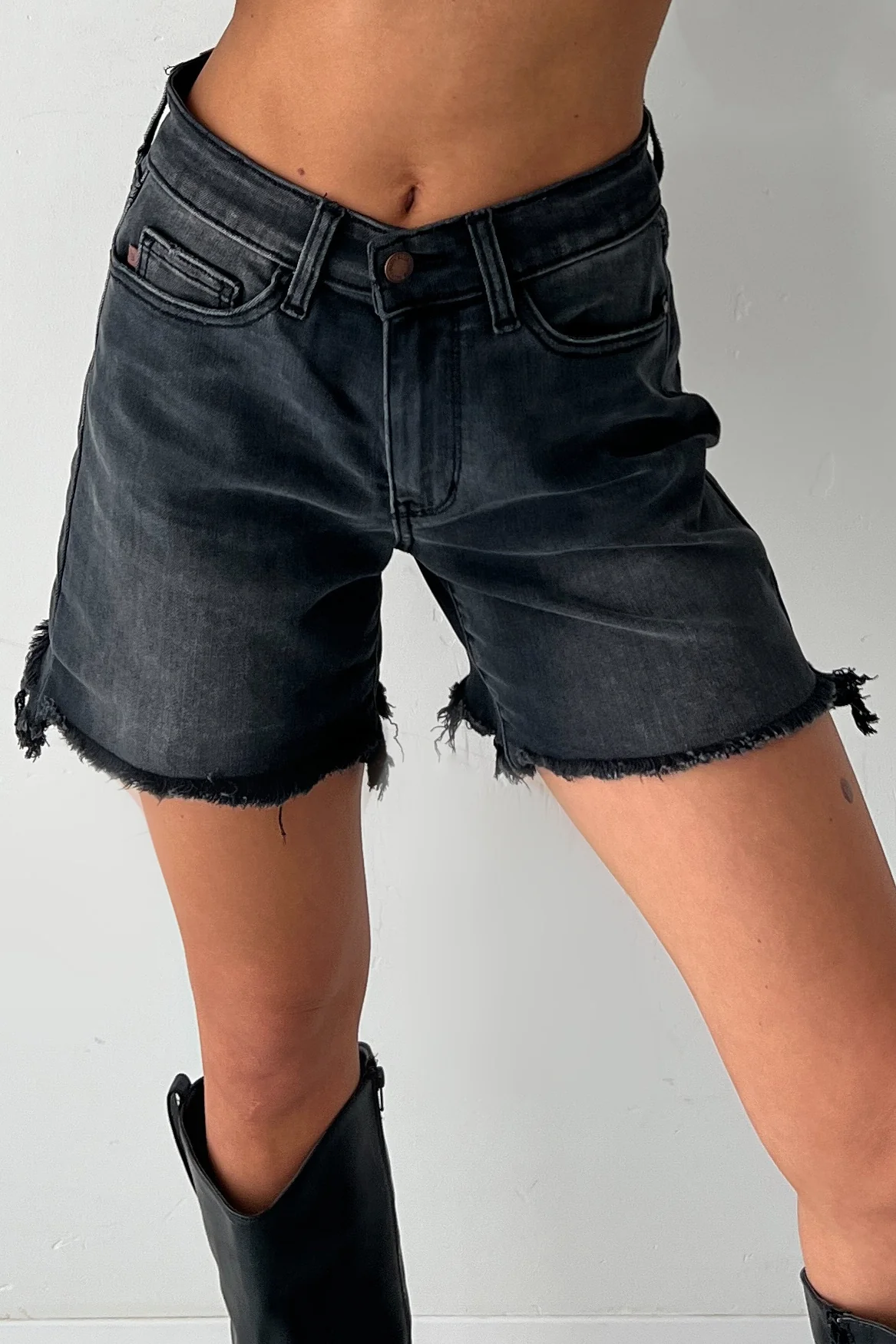 Rhysand Mid Rise Judy Blue Cut Off Dad Shorts (Black) - Image 2