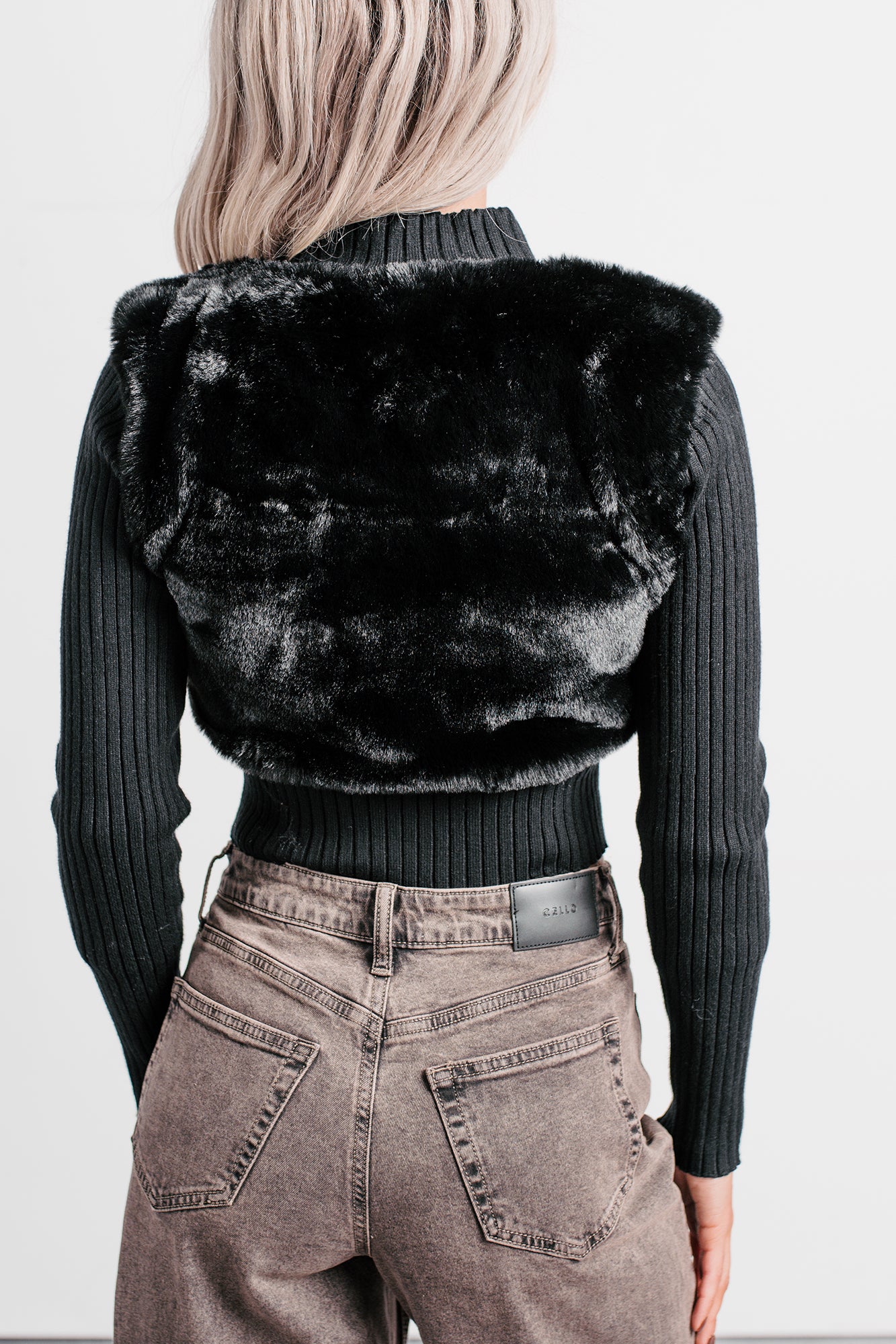 Romantic Dreams Faux Fur Front Zip Cardigan (Black) - Image 4
