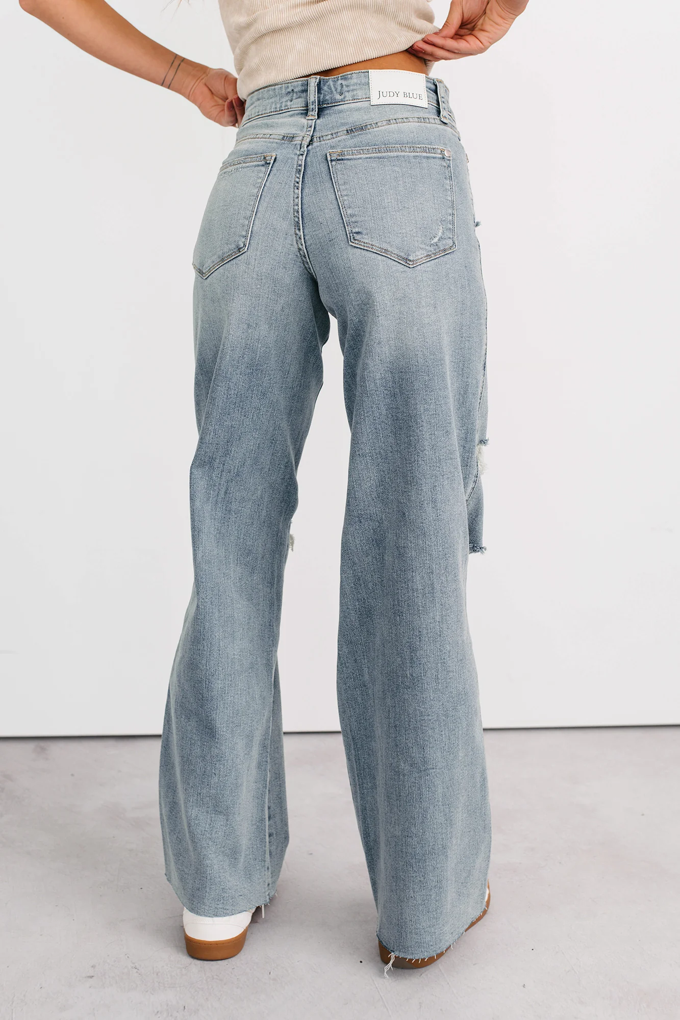 Romero Mid Rise Ripped Judy Blue Wide Leg Jeans (Light) - Image 10