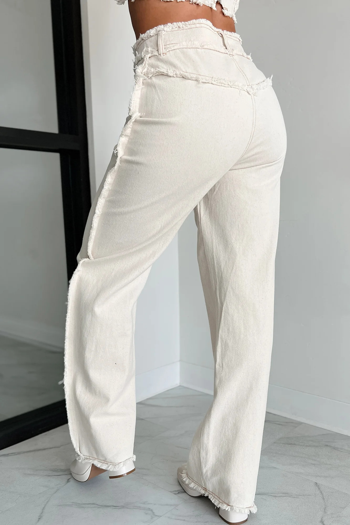 Roswell Frayed Seam Wide Leg Jeans (Off White Denim) - Image 6